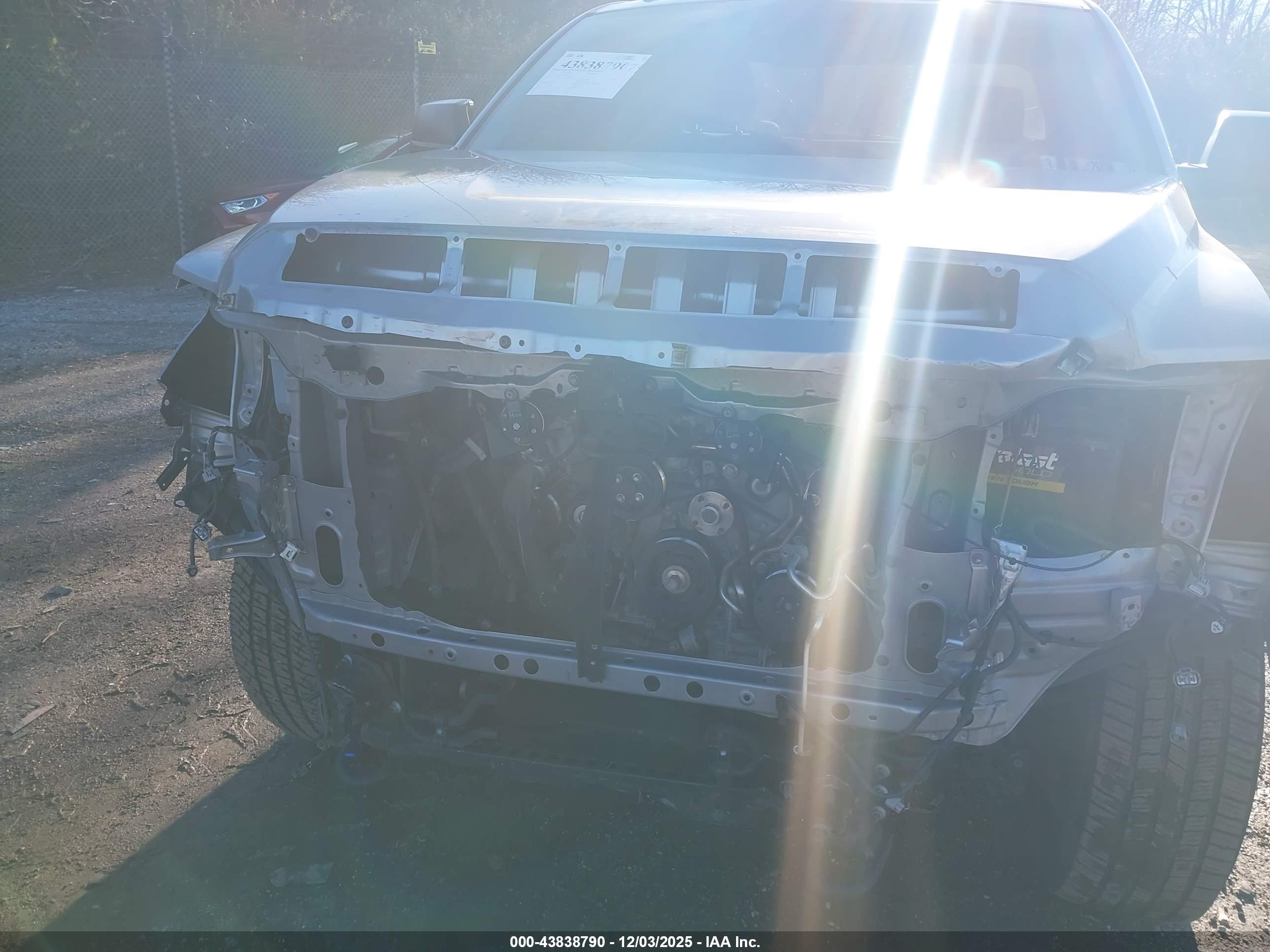 TOYOTA TUNDRA image 6