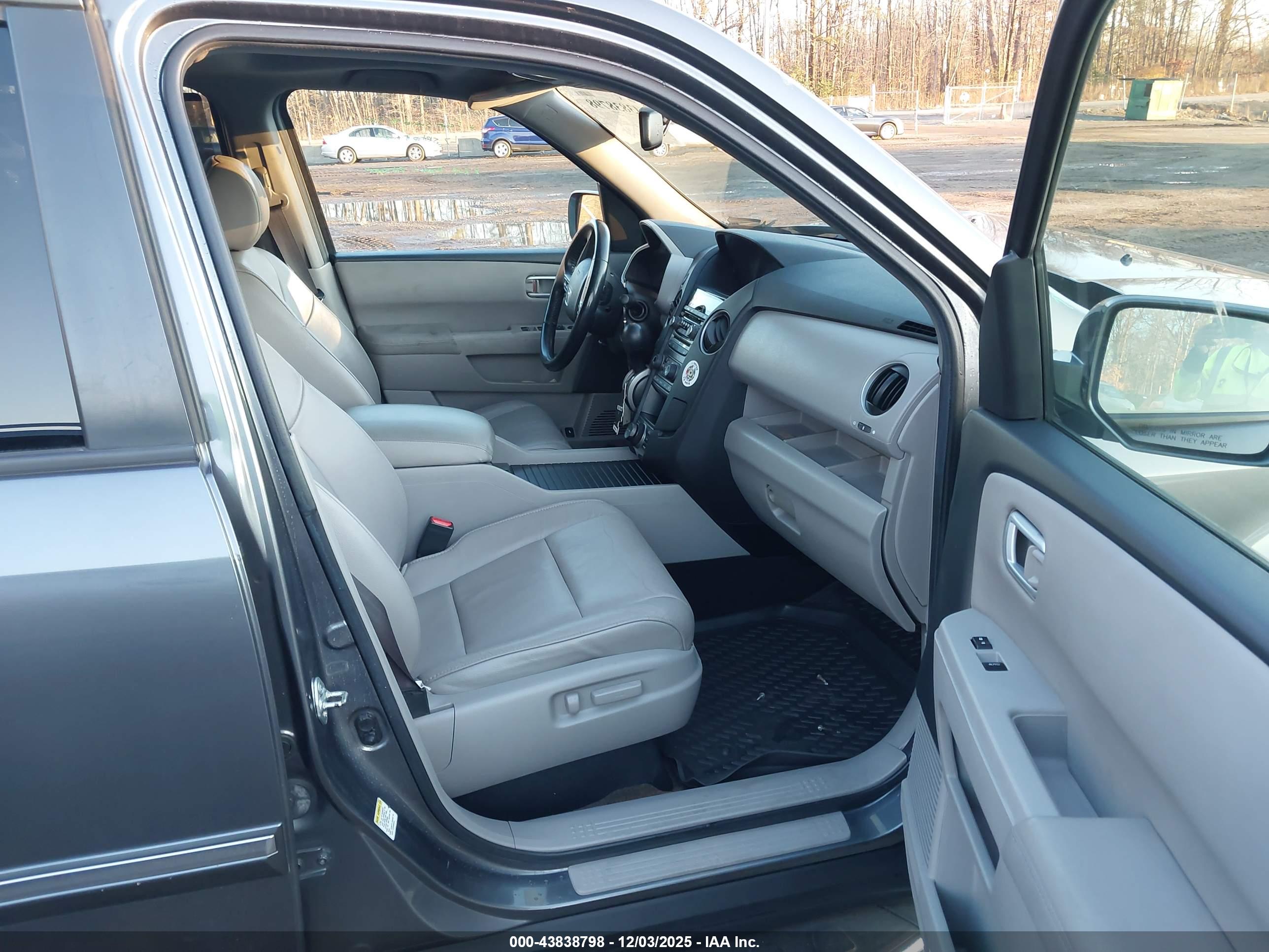 HONDA PILOT image 5