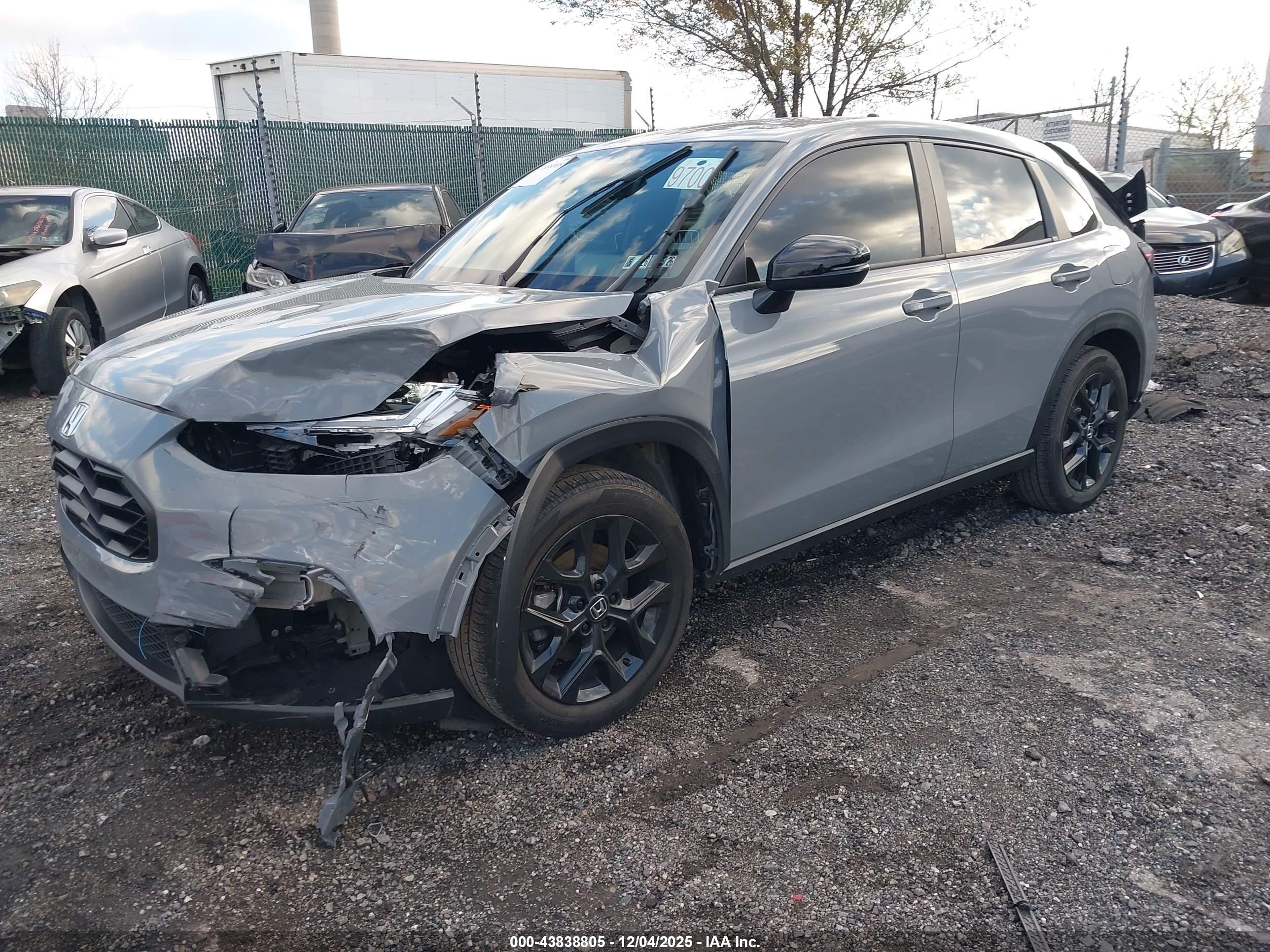HONDA HR-V image 2