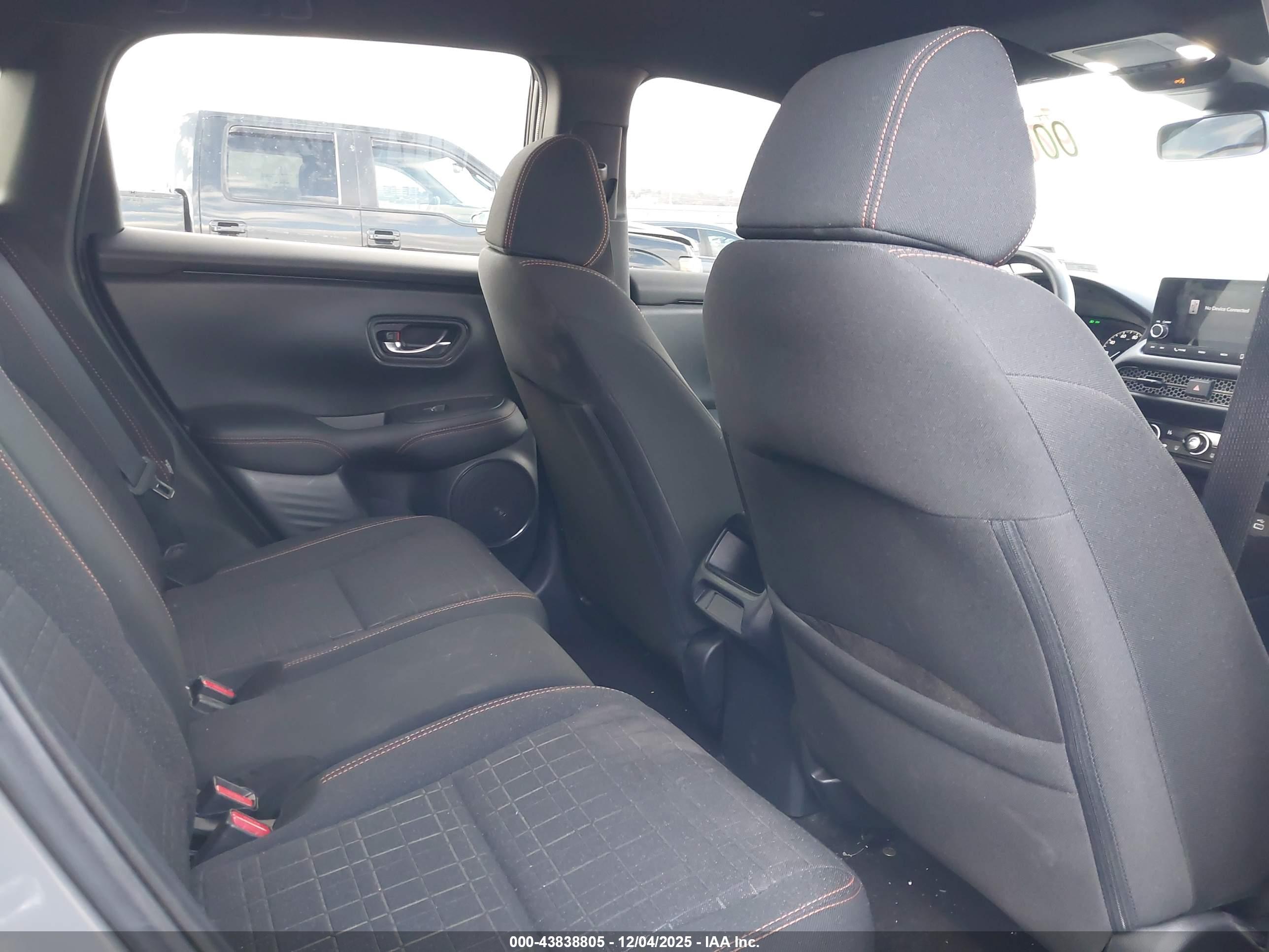 HONDA HR-V image 8
