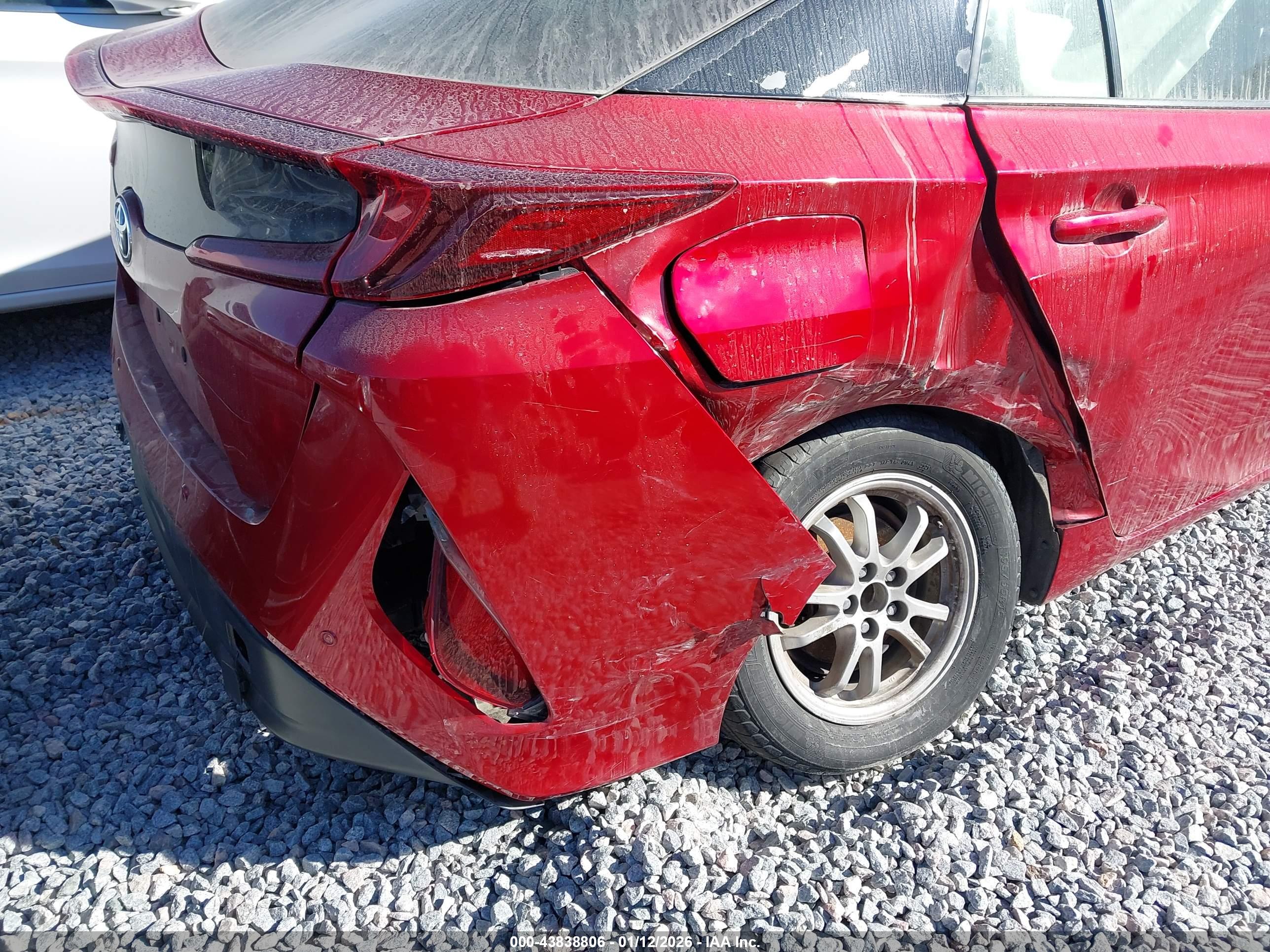 TOYOTA PRIUS image 6