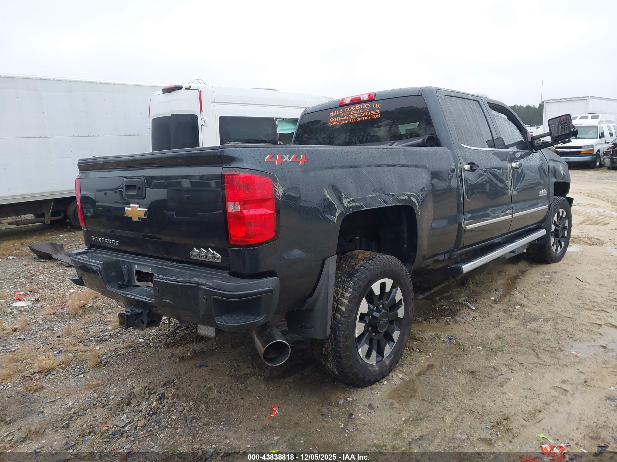 CHEVROLET SILVERADO image 4