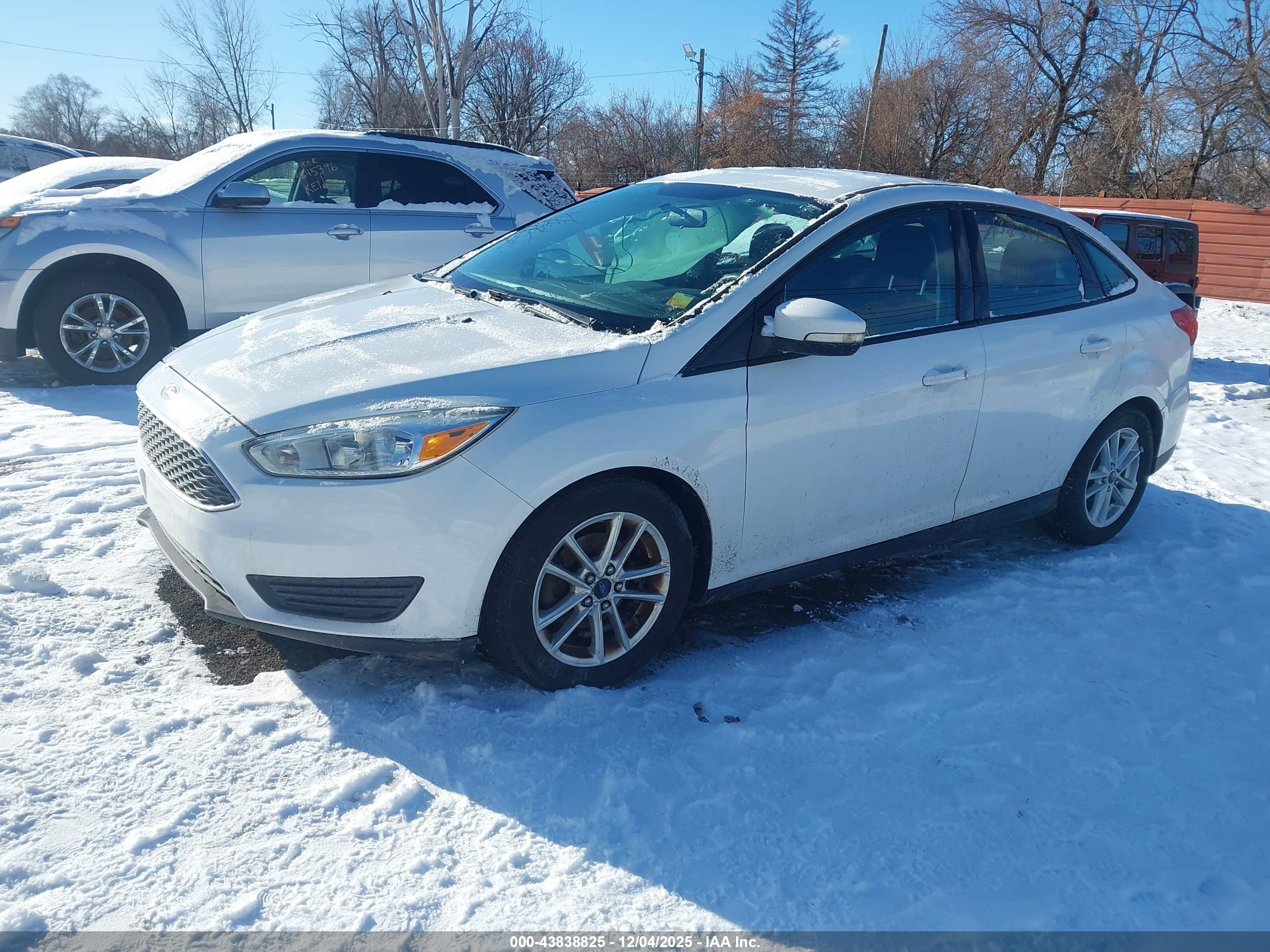 FORD FOCUS image 2