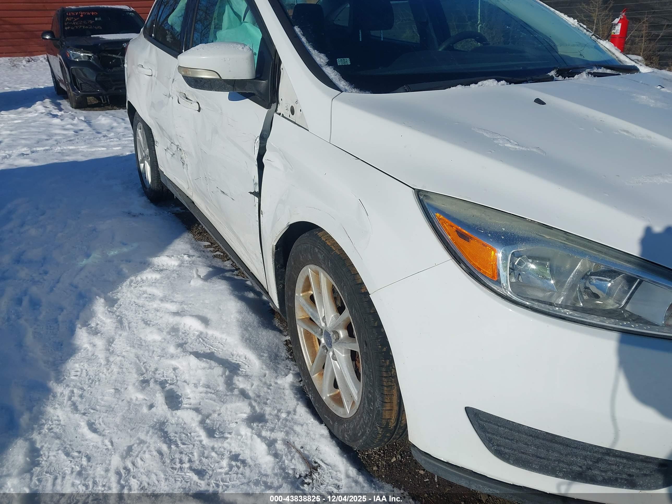 FORD FOCUS image 6