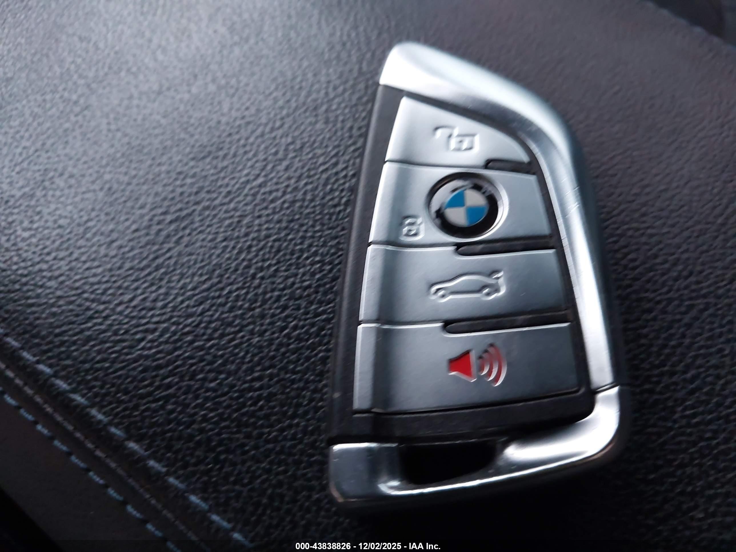 BMW 330I image 11