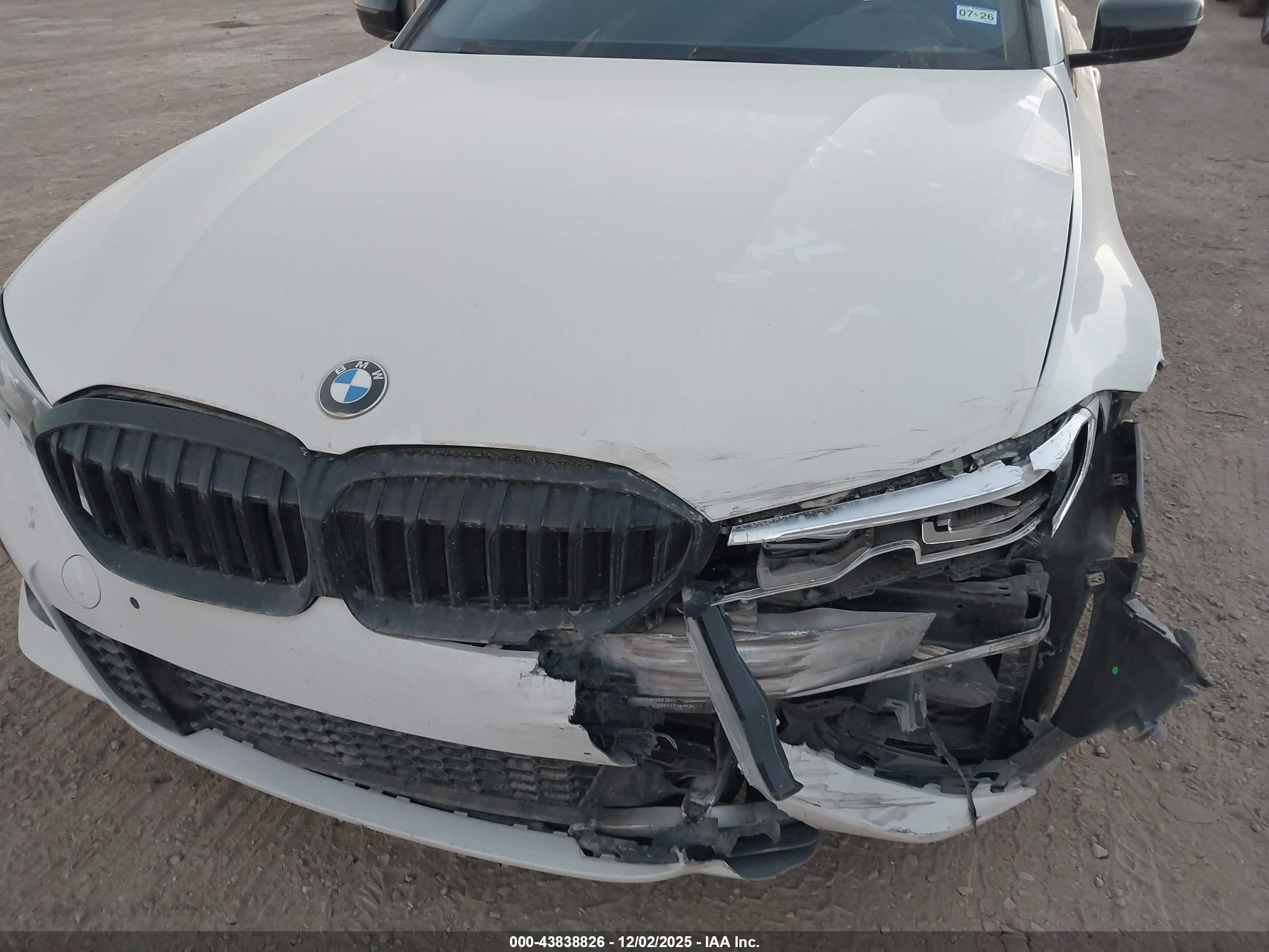 BMW 330I image 6