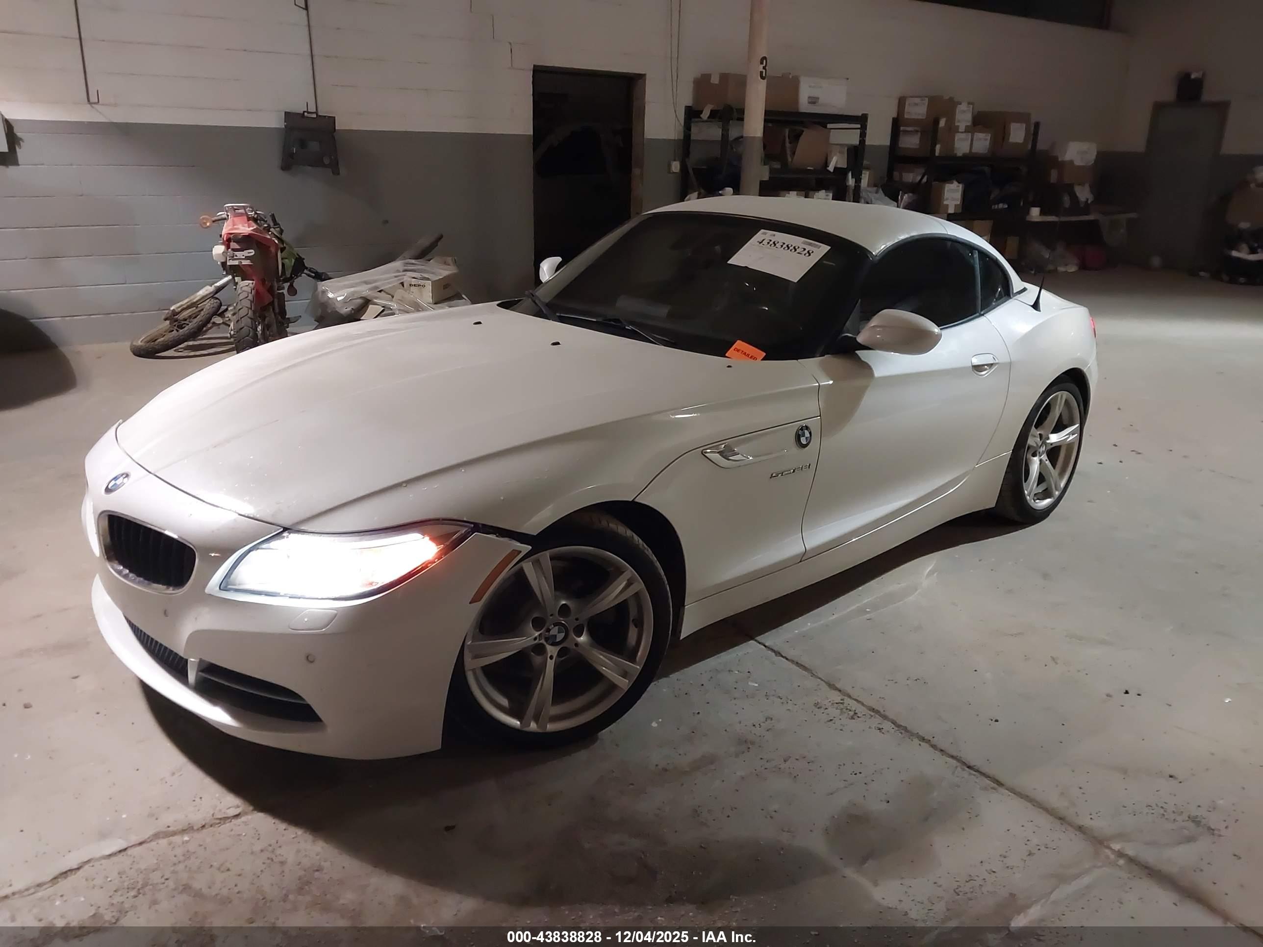 BMW Z4 image 2