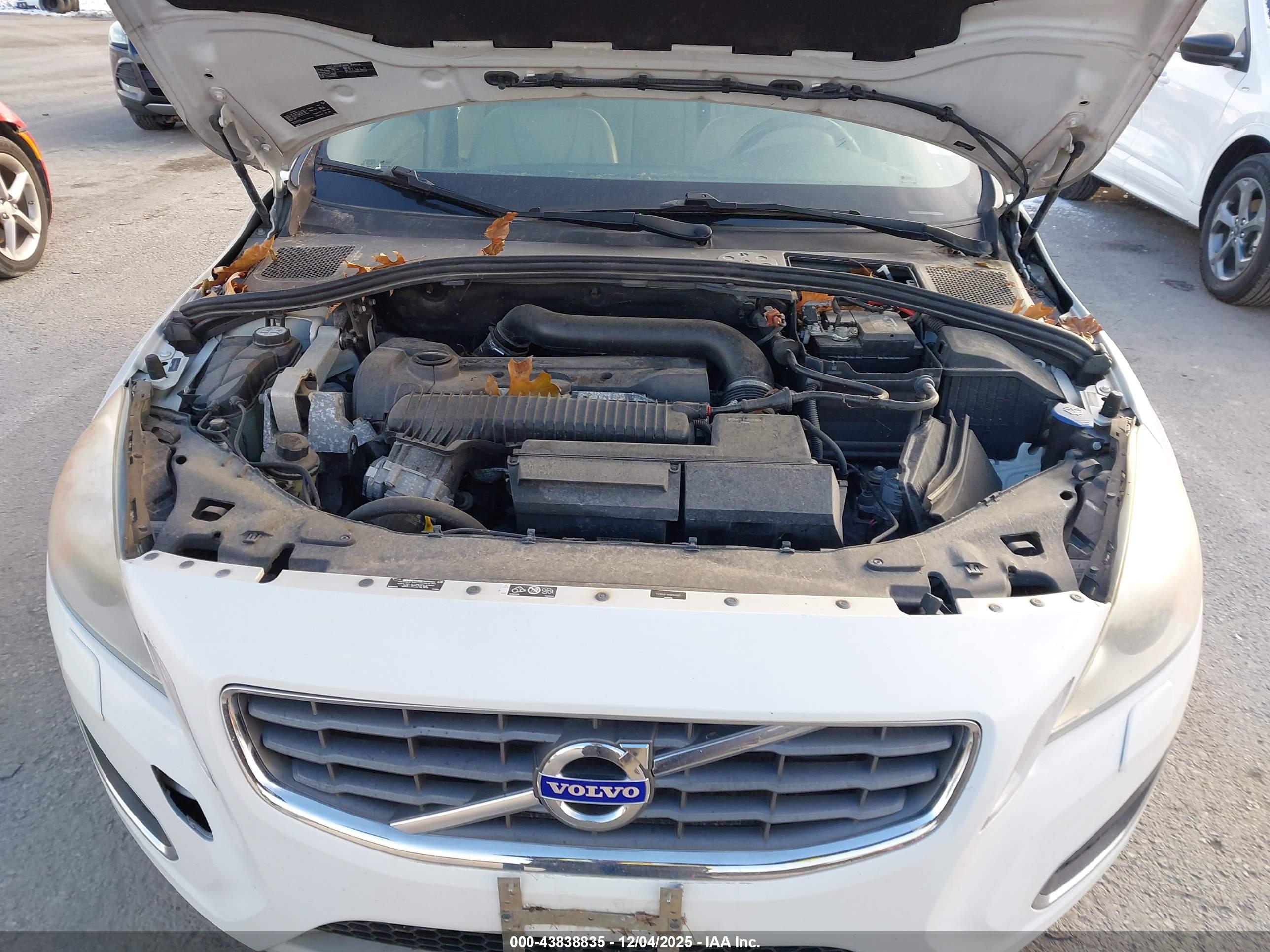 VOLVO S60 image 10