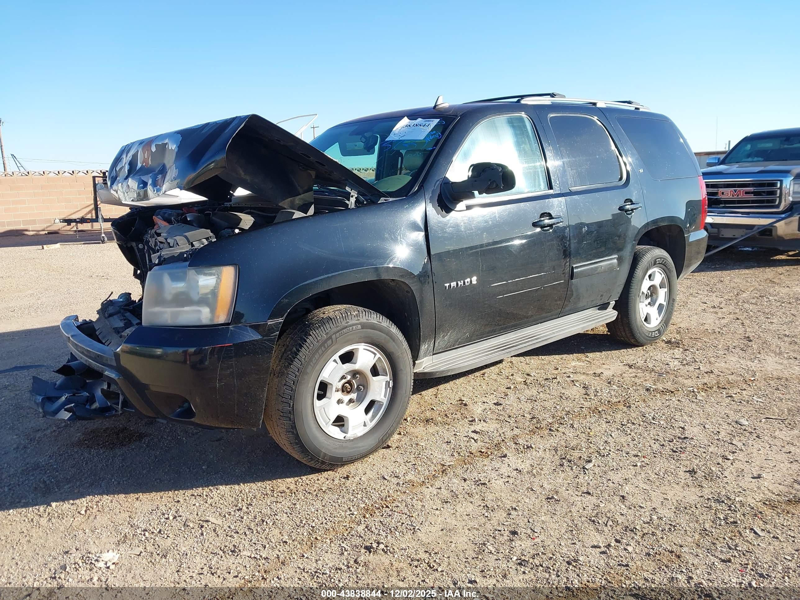 CHEVROLET TAHOE image 2