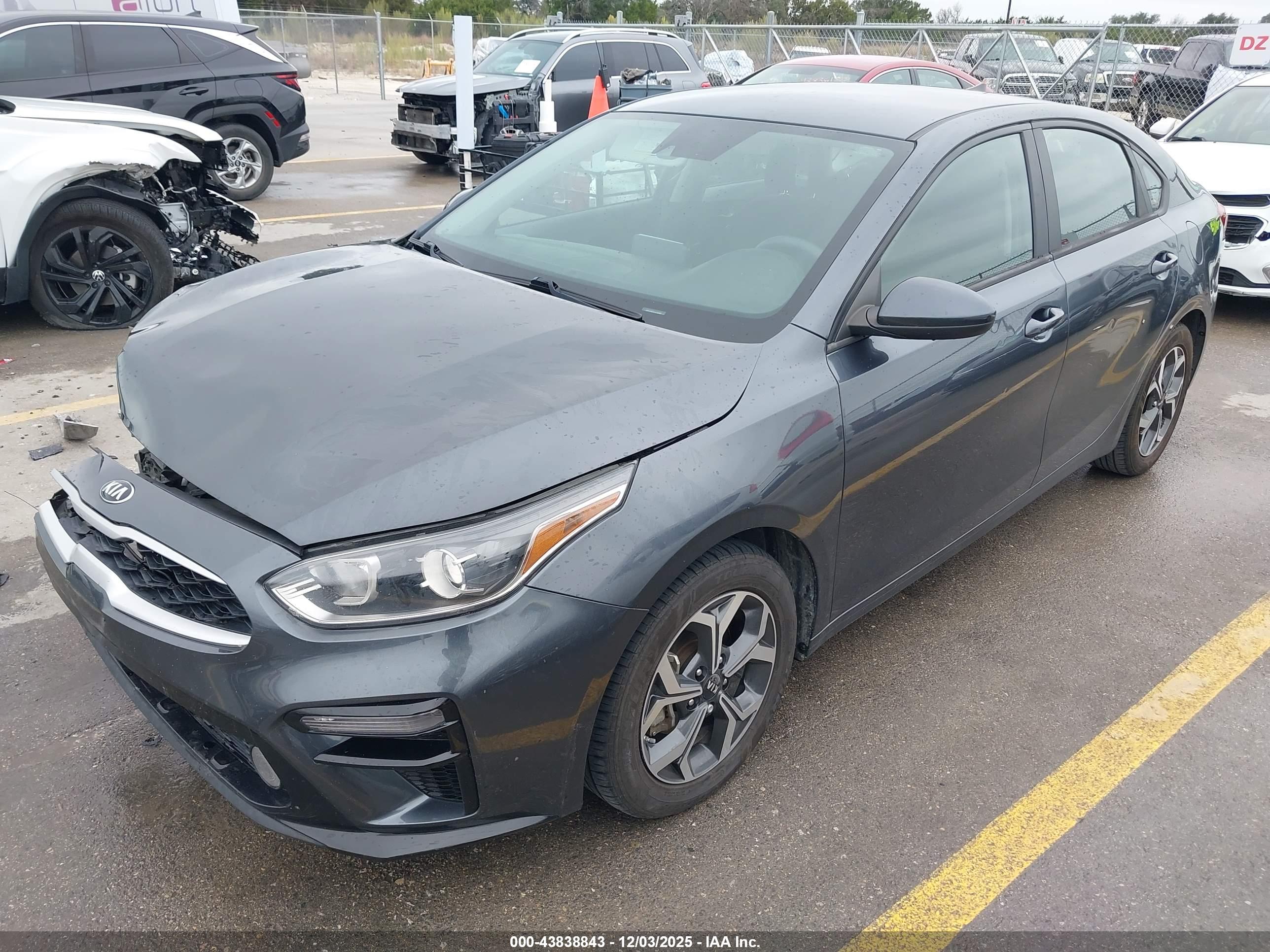 KIA FORTE image 2