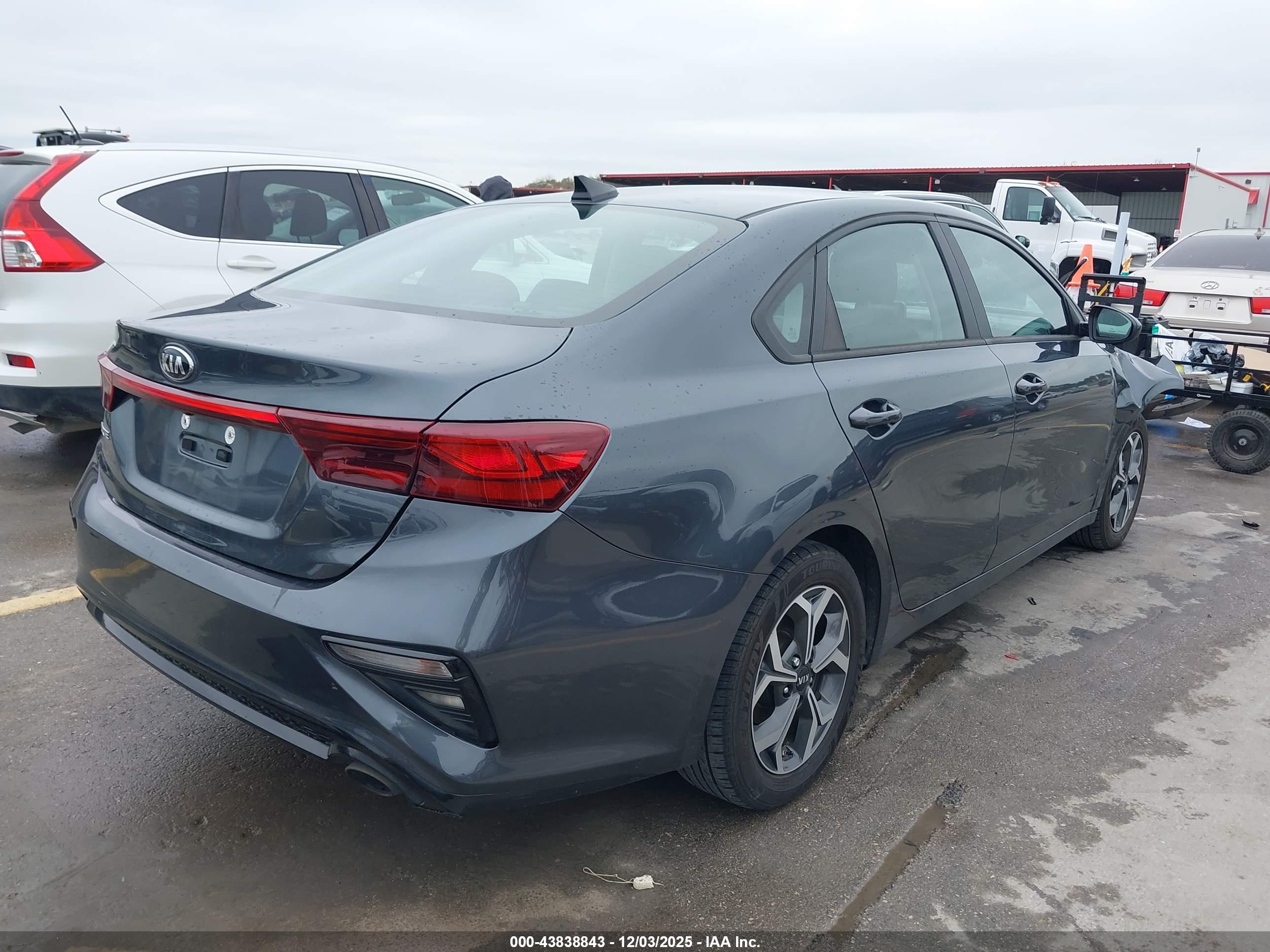 KIA FORTE image 4