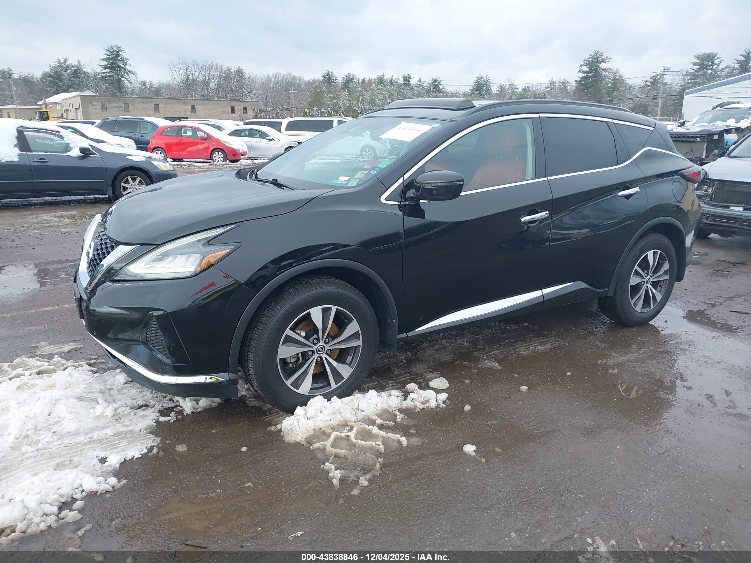 NISSAN MURANO image 2