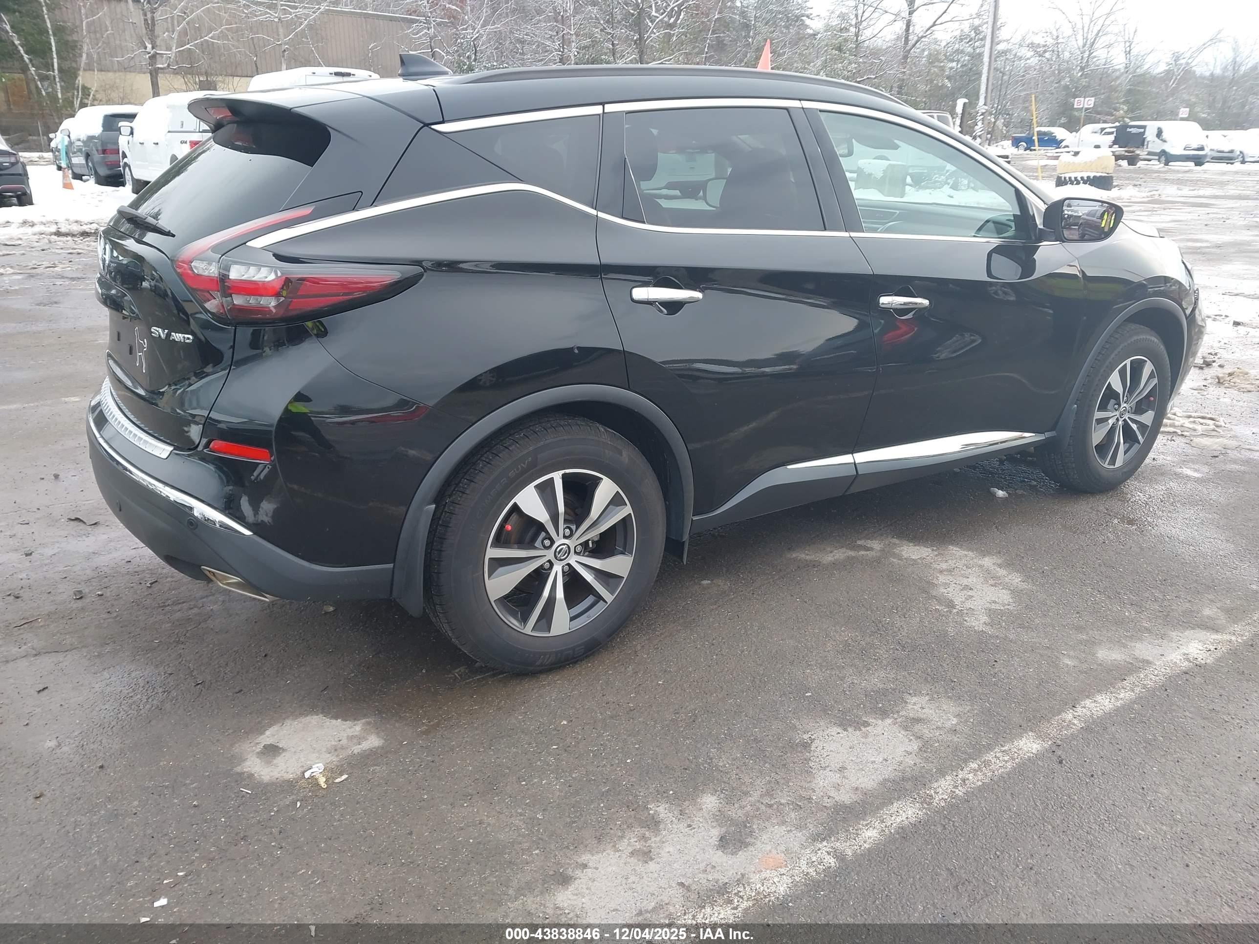 NISSAN MURANO image 4