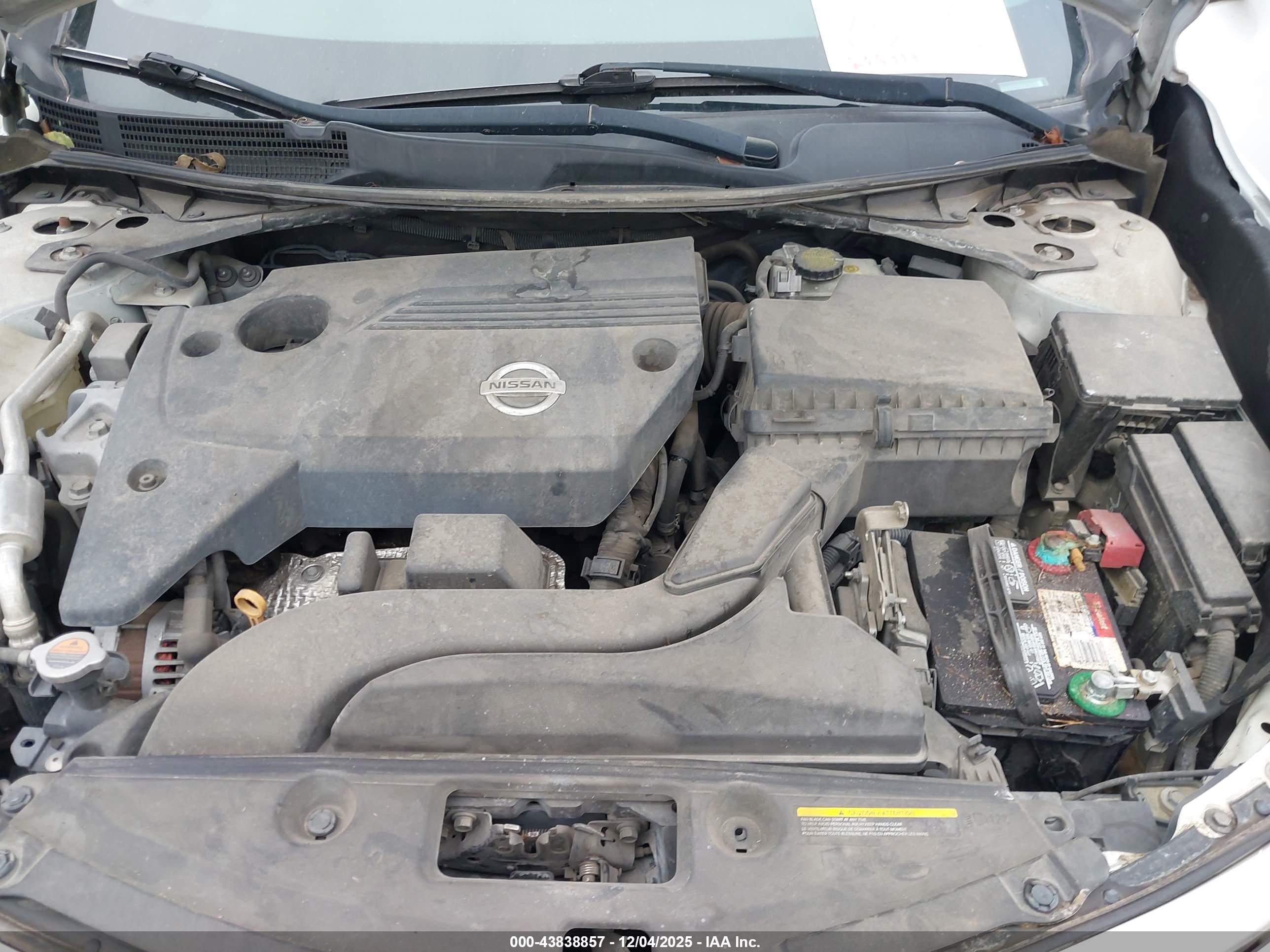 NISSAN ALTIMA image 10