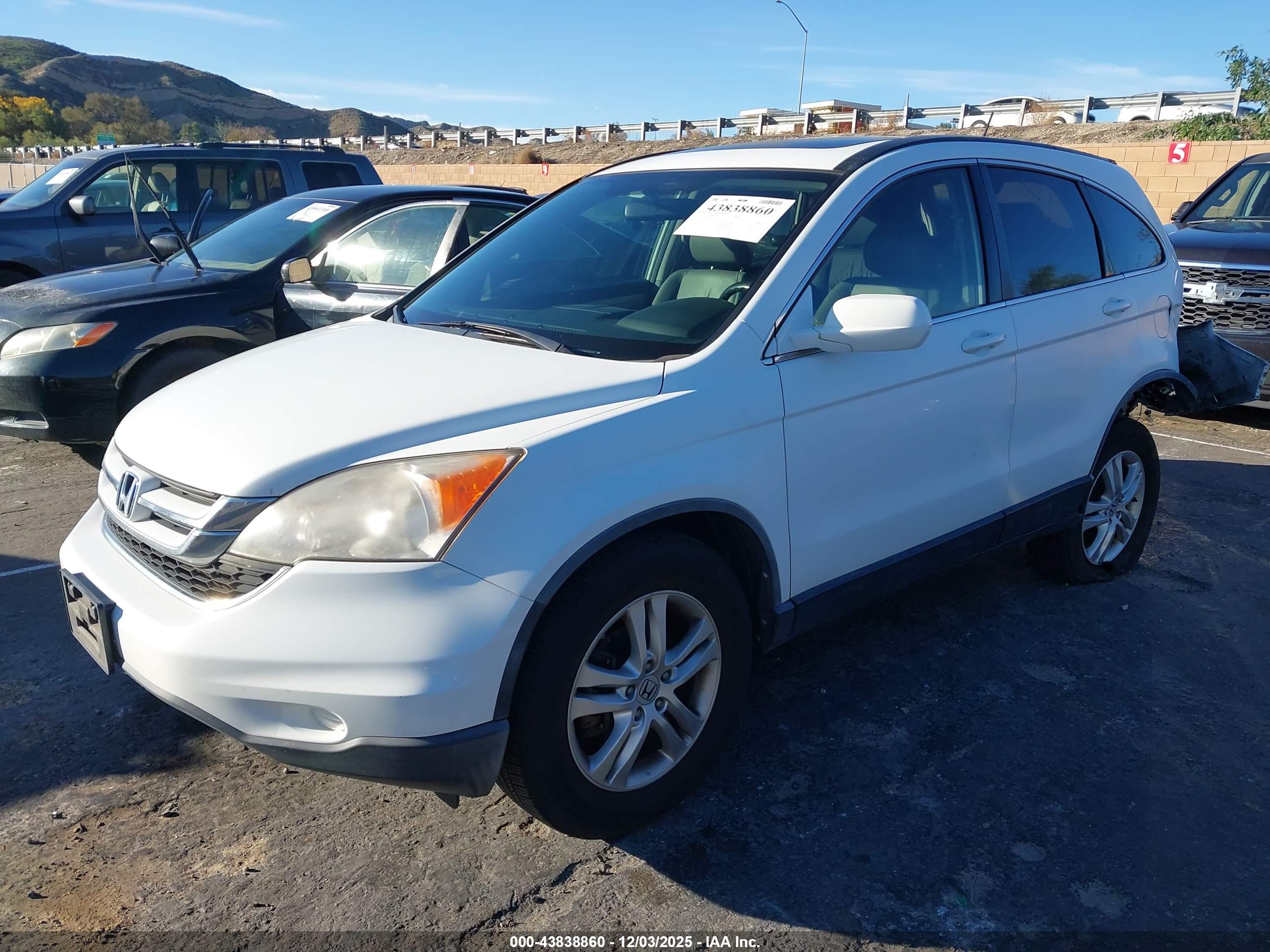 HONDA CR-V image 2
