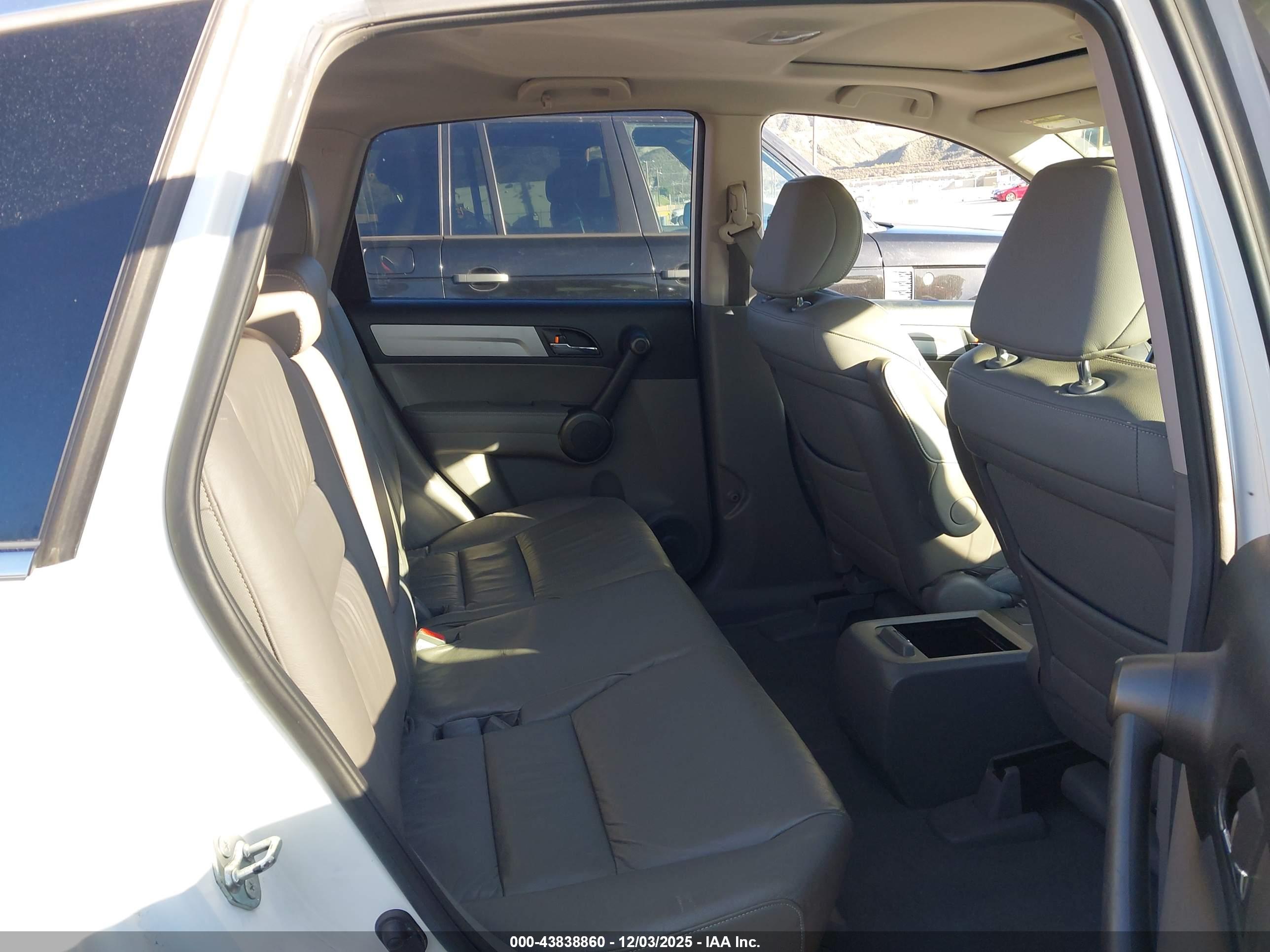 HONDA CR-V image 8