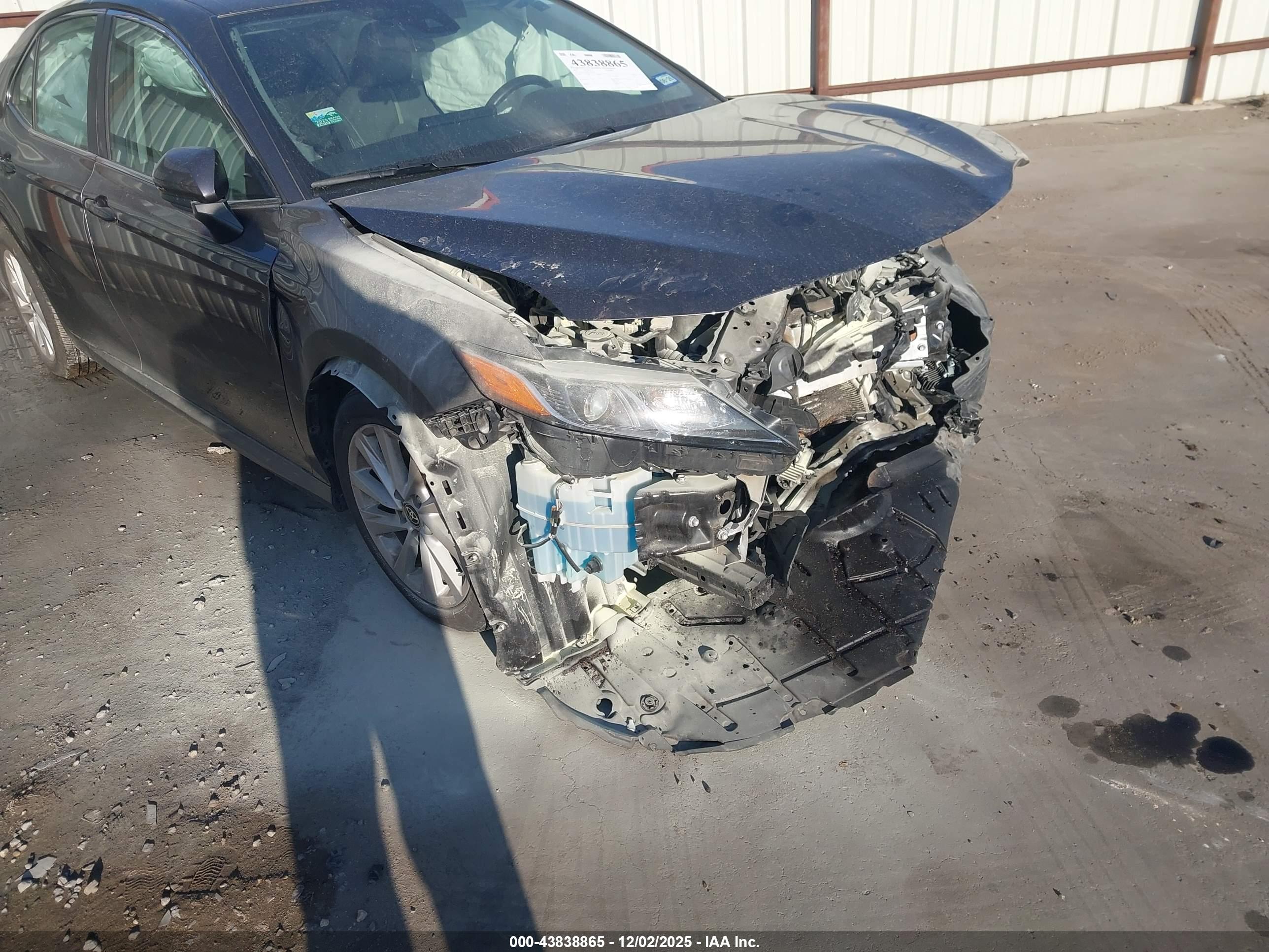 TOYOTA CAMRY image 6