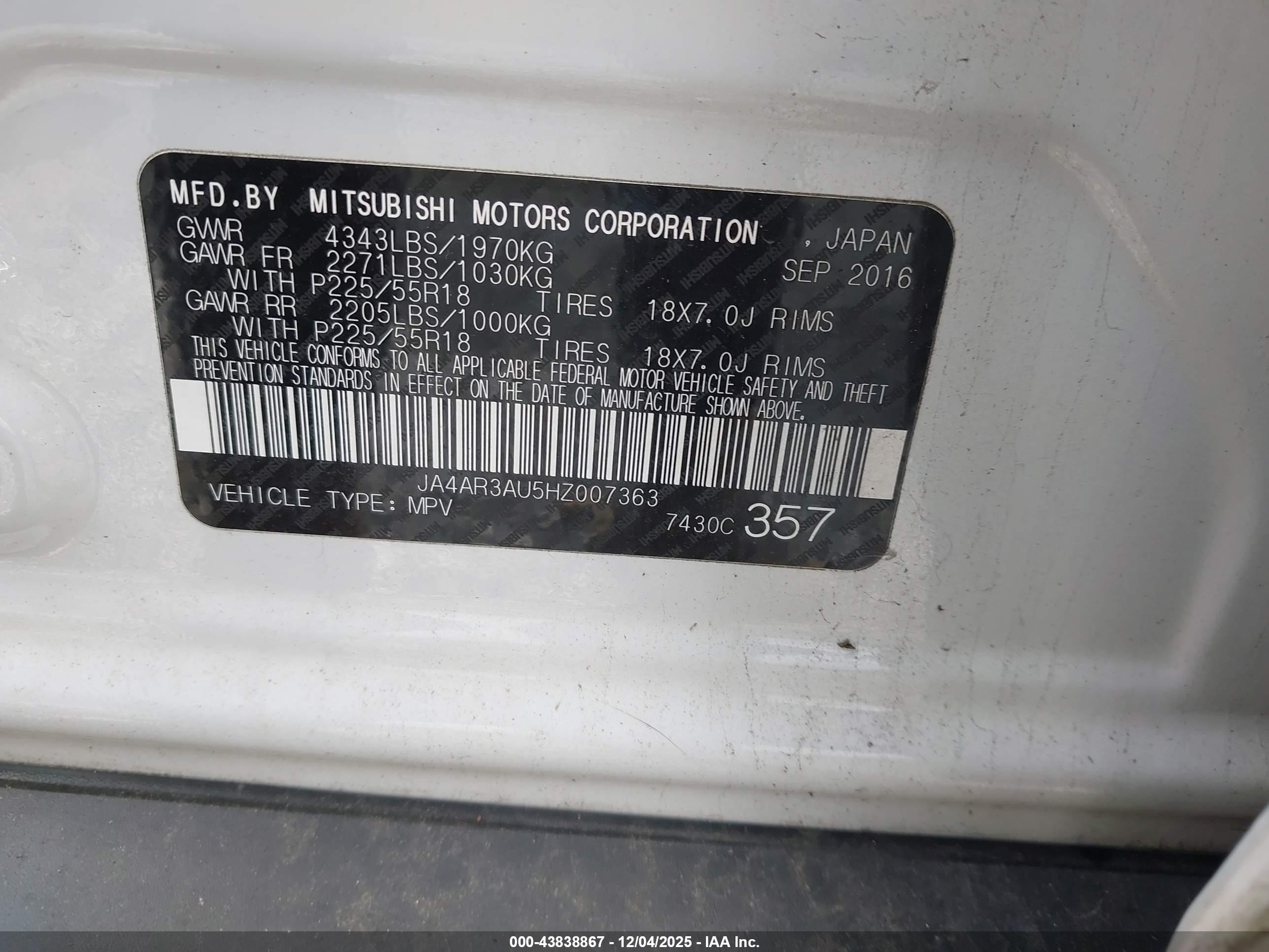 MITSUBISHI OUTLANDER image 9