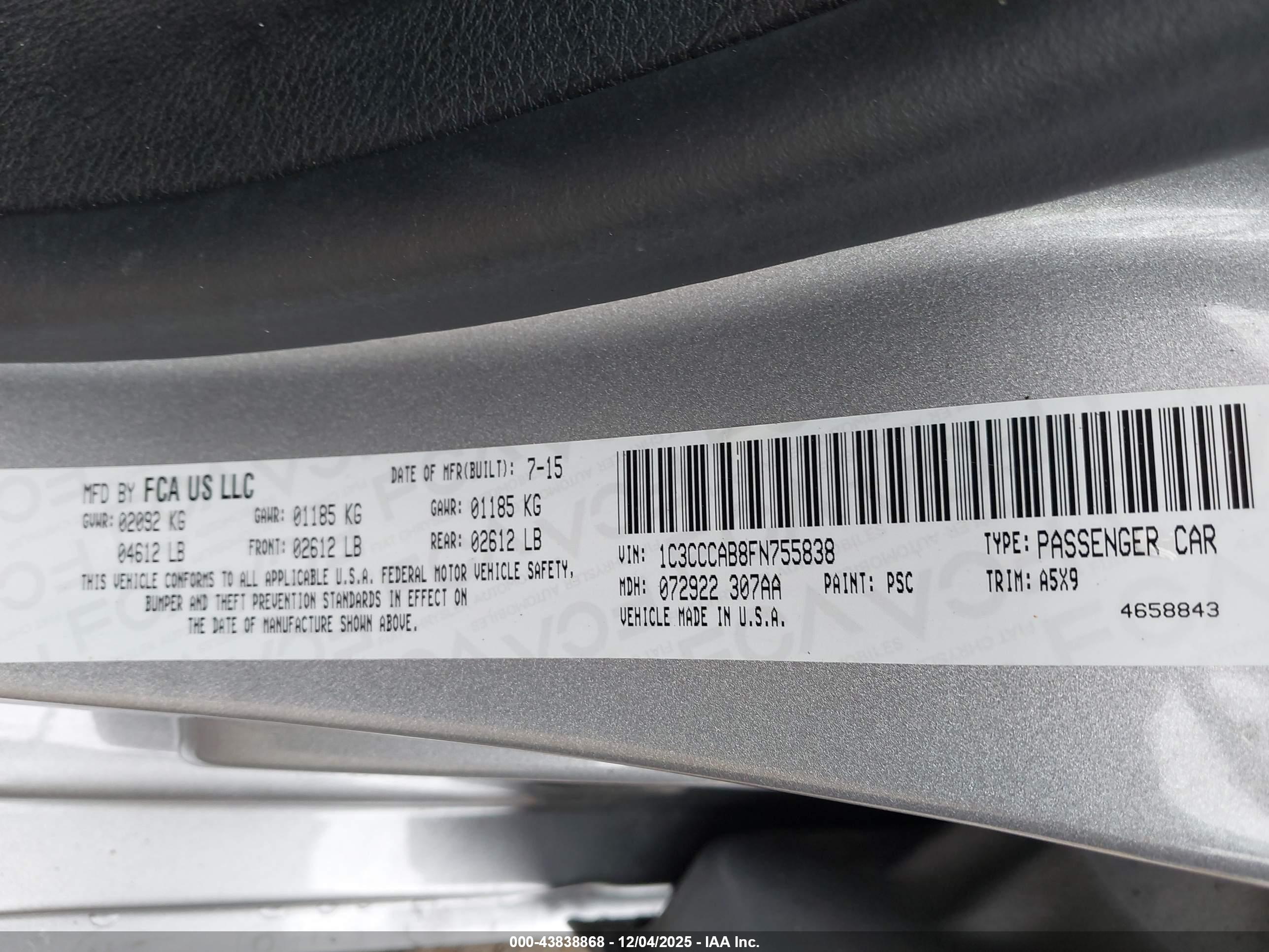 CHRYSLER 200 image 9