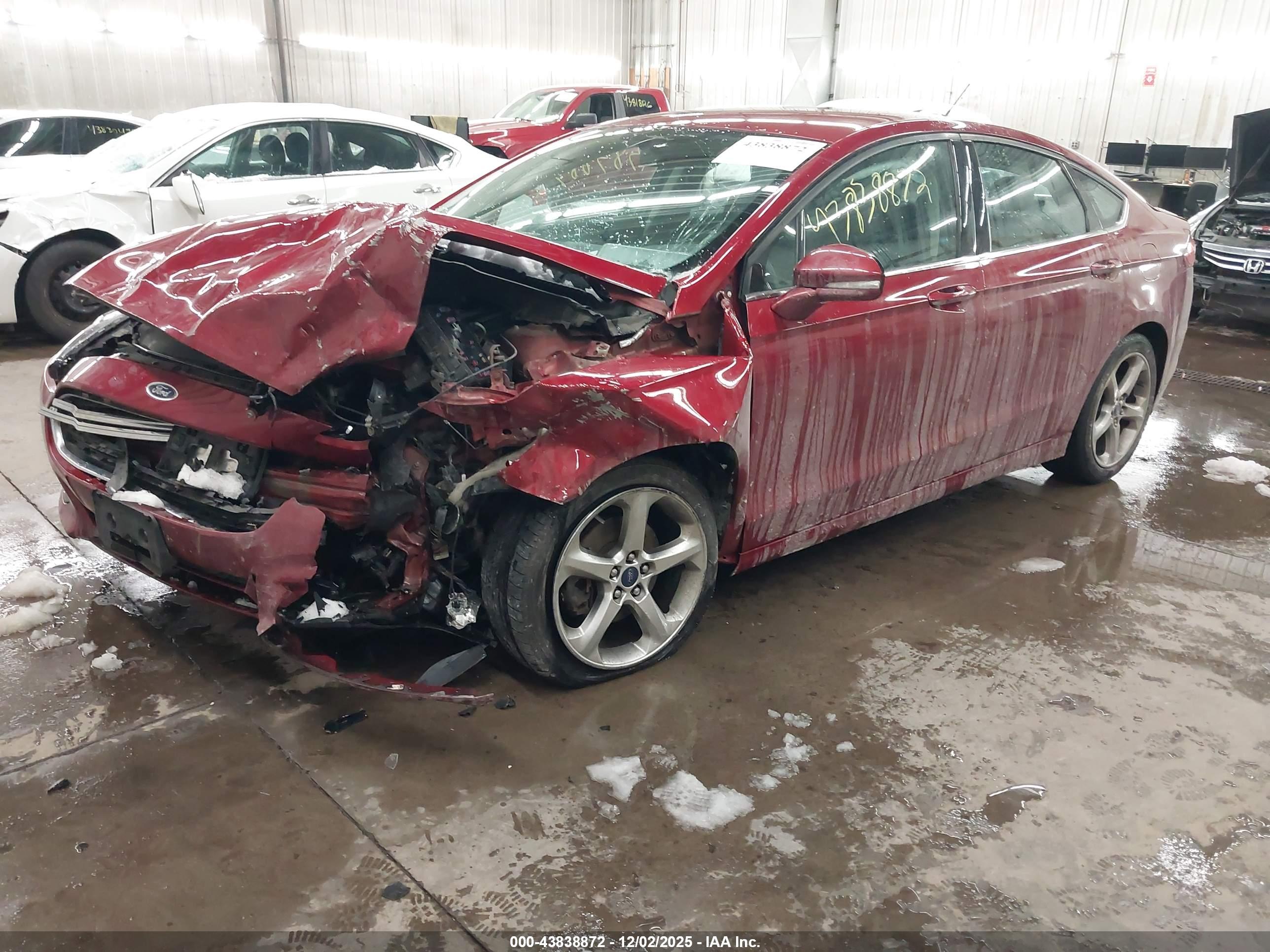 FORD FUSION image 2