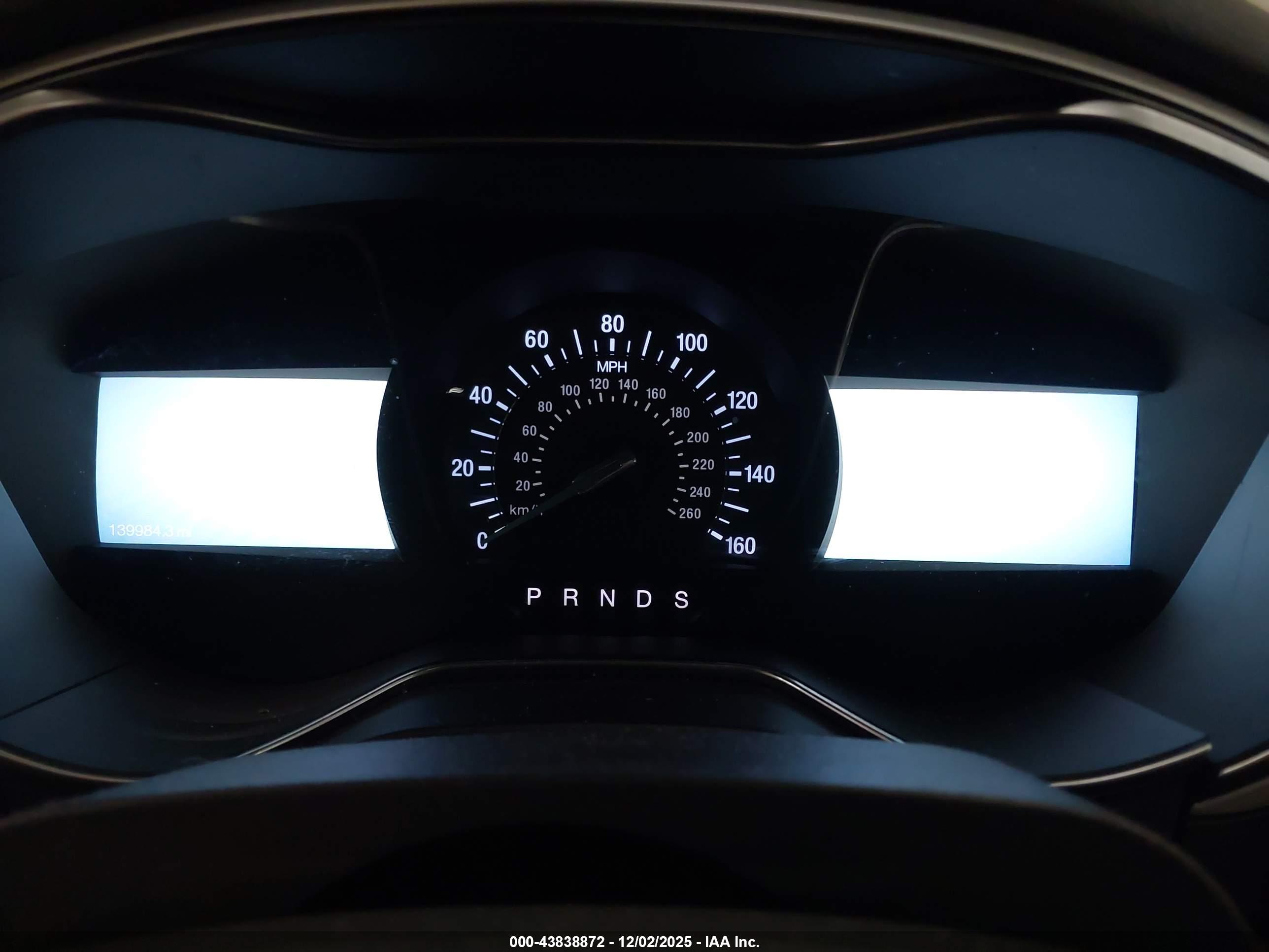 FORD FUSION image 7