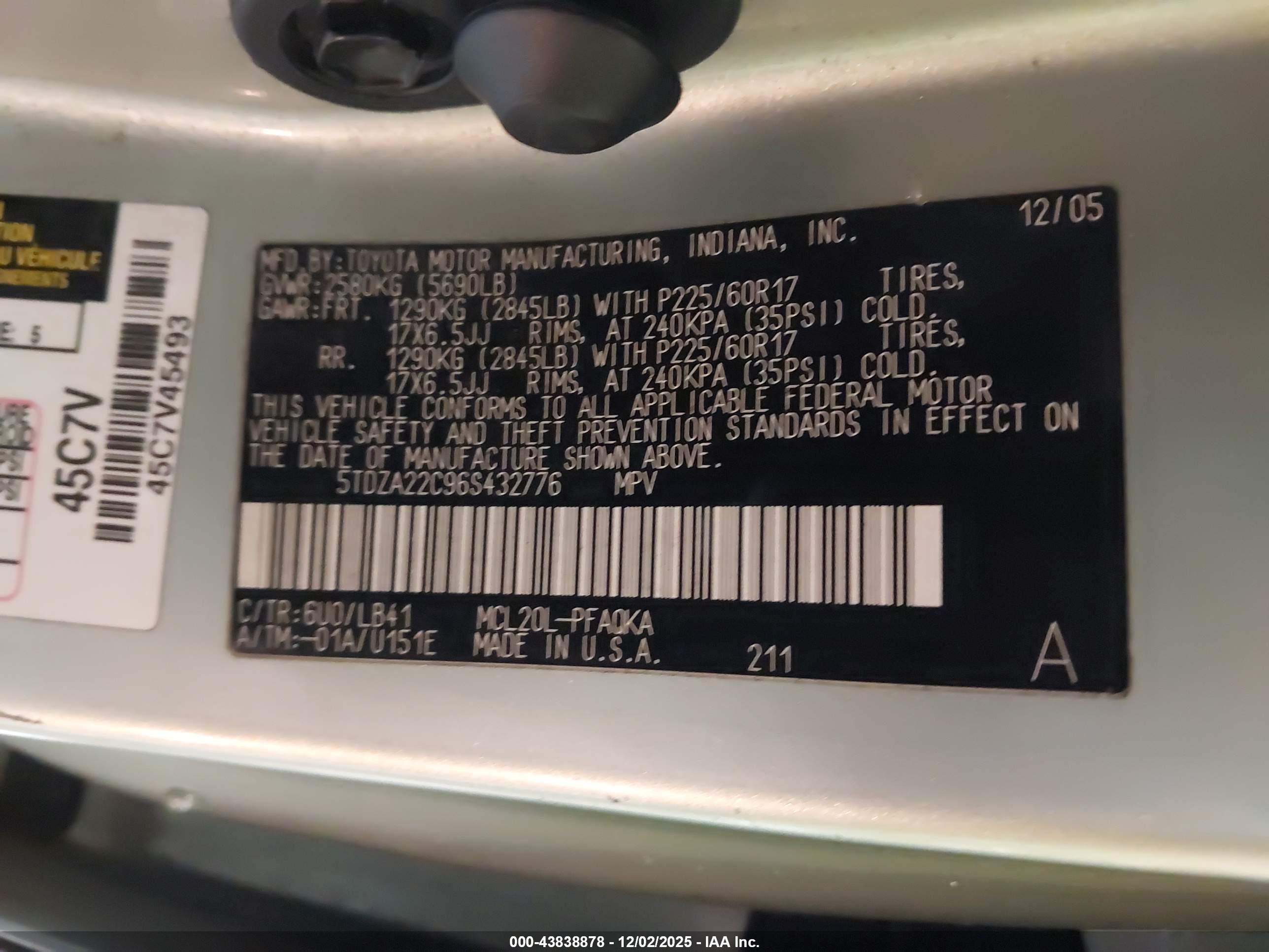 TOYOTA SIENNA image 9
