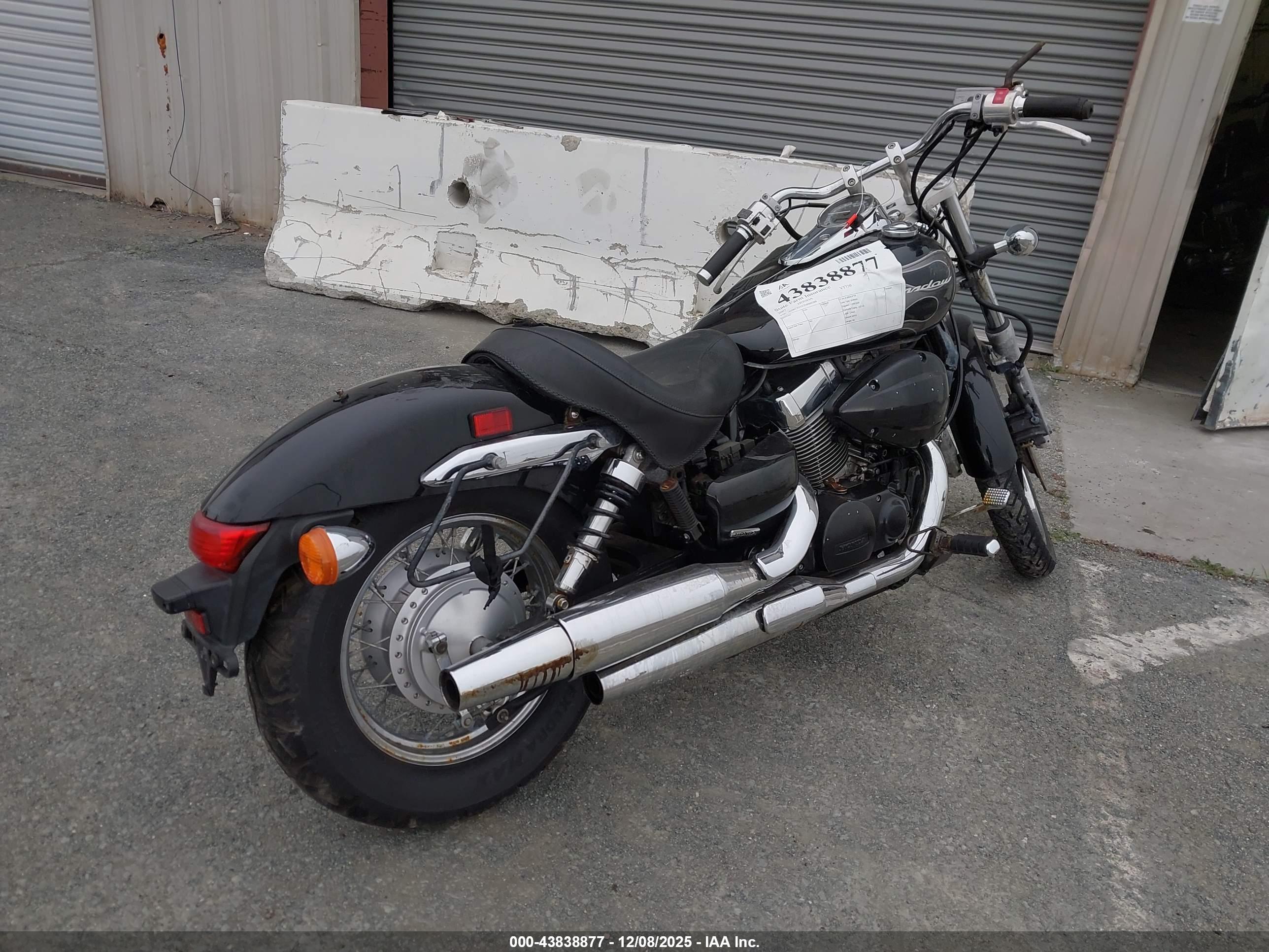 HONDA VT750 image 4