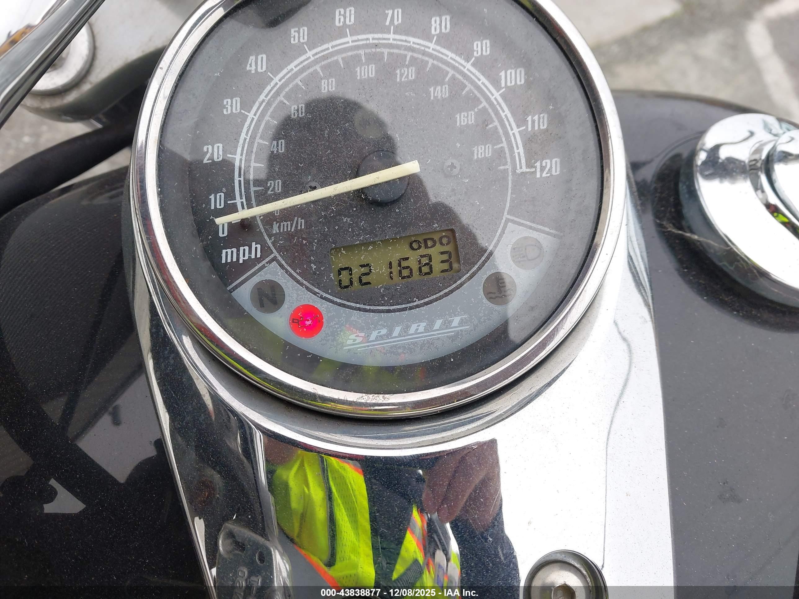 HONDA VT750 image 7