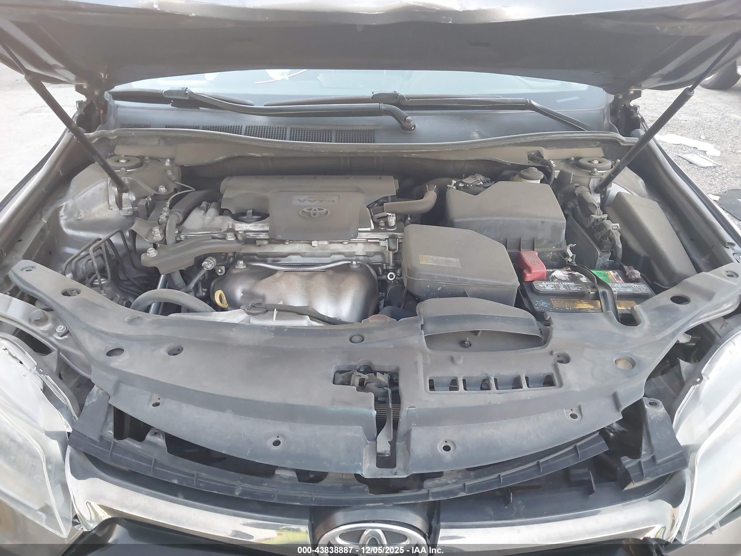 TOYOTA CAMRY image 10