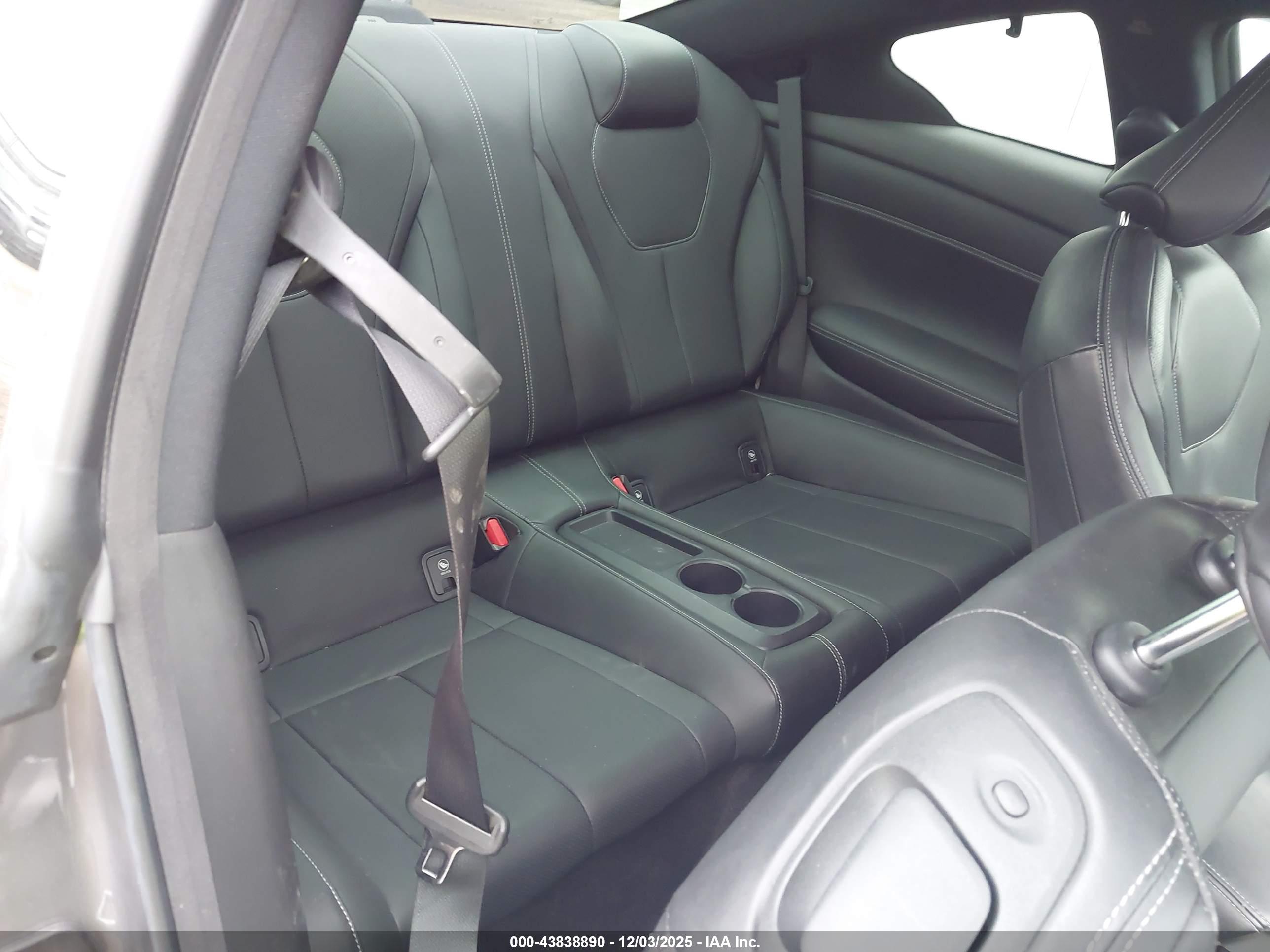 INFINITI Q60 image 8