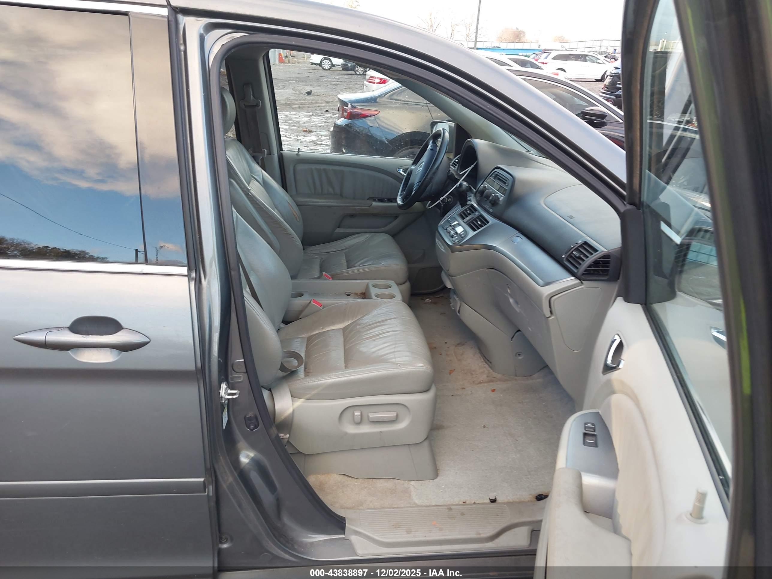 HONDA ODYSSEY image 5