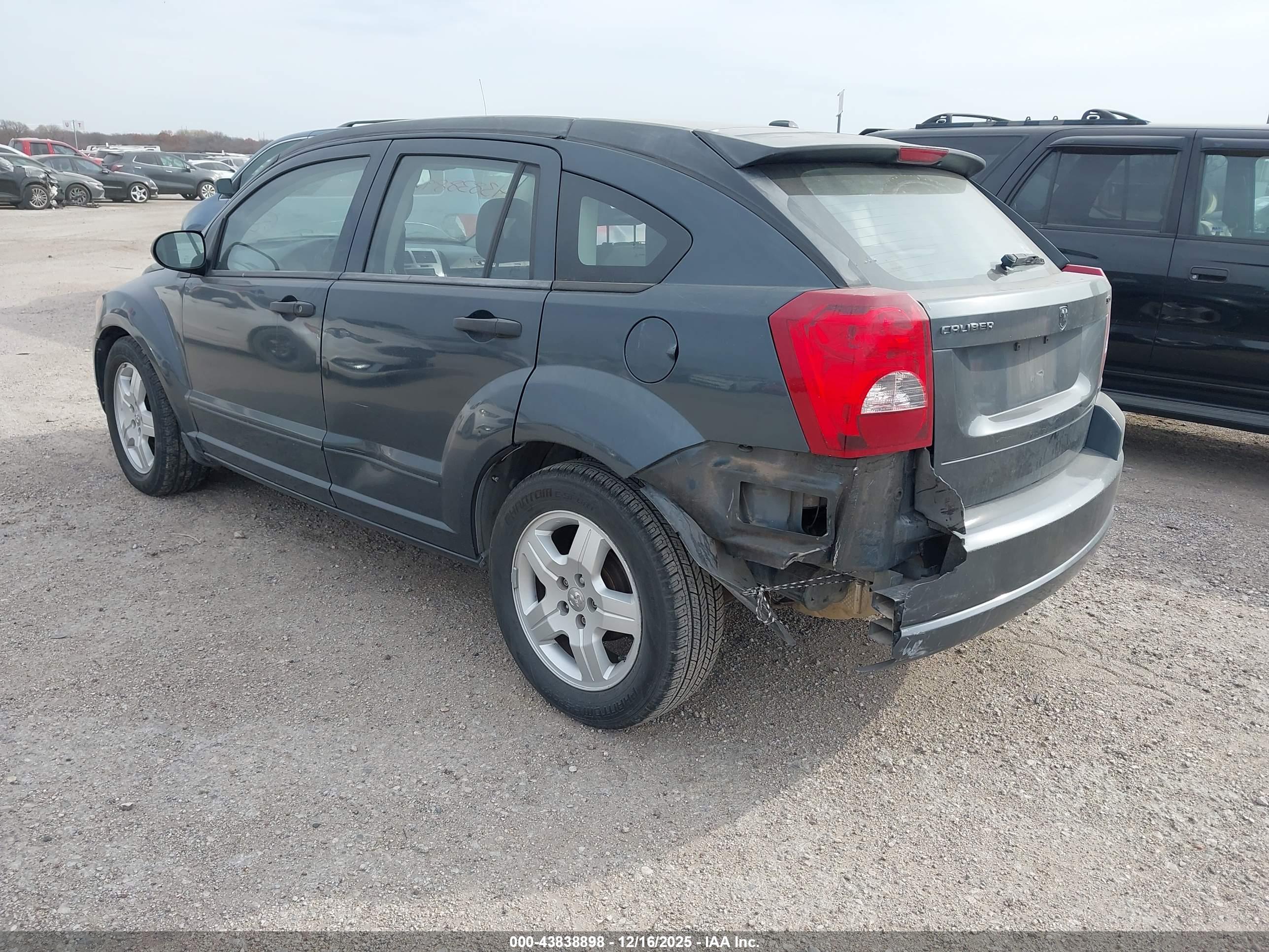 DODGE CALIBER image 3