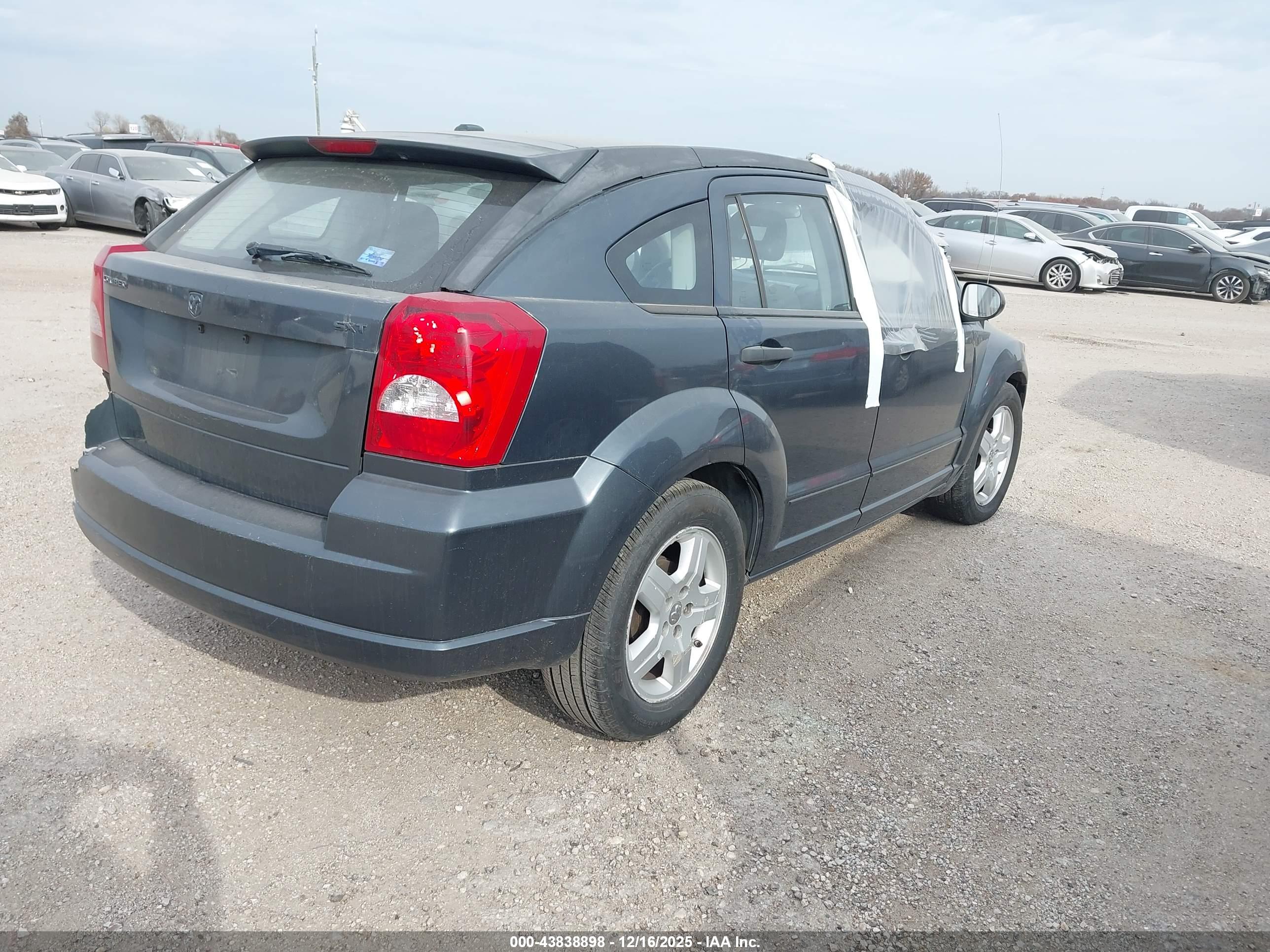 DODGE CALIBER image 4