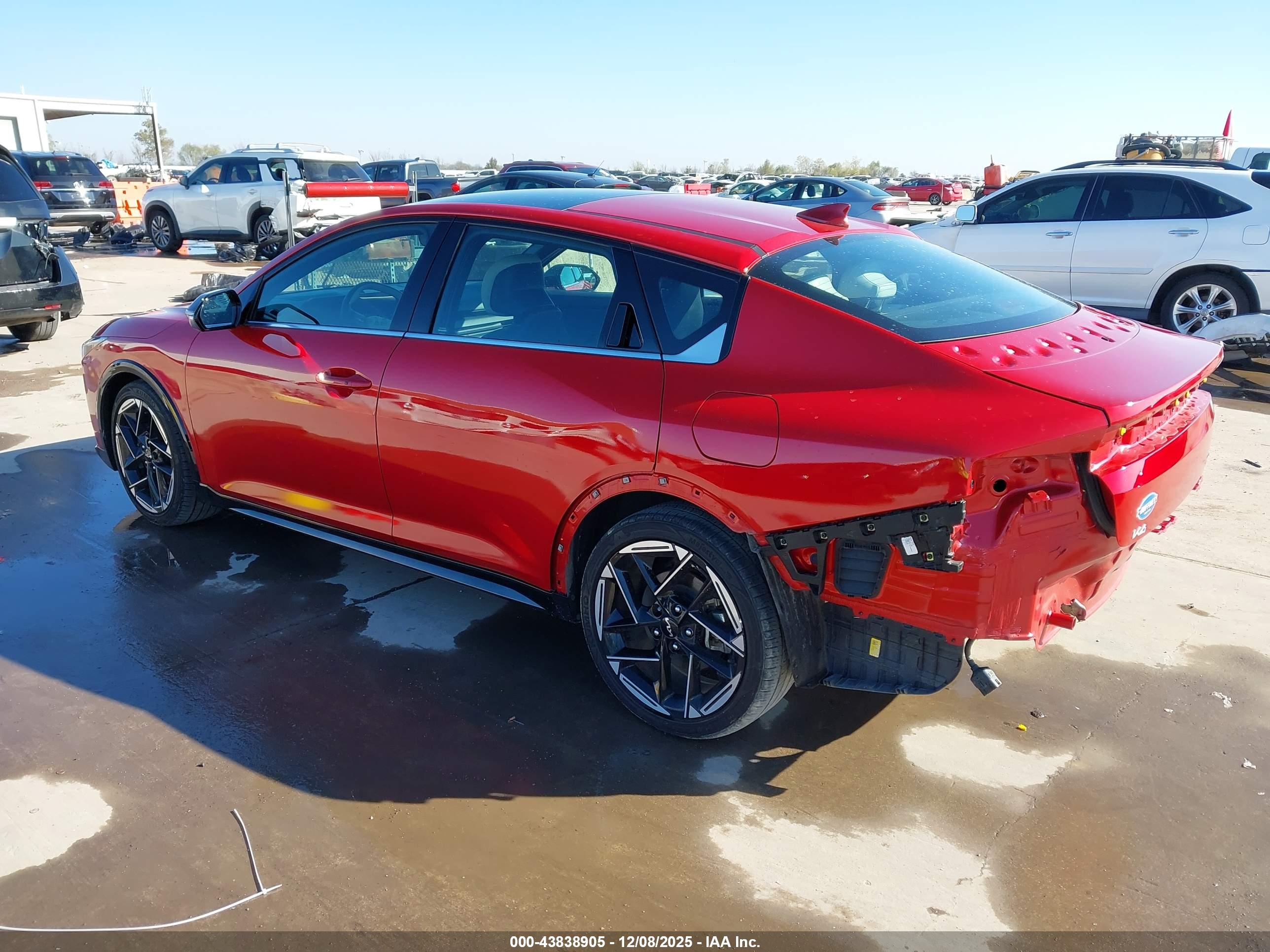 KIA K4 image 3