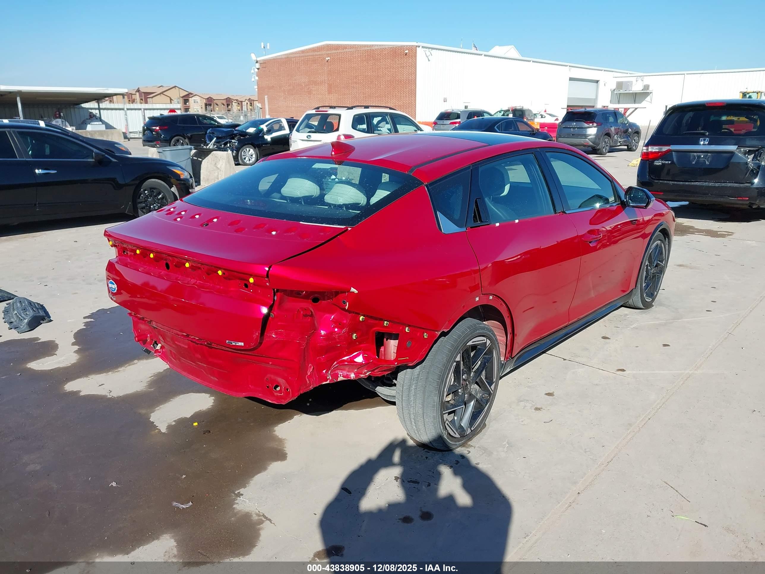 KIA K4 image 4