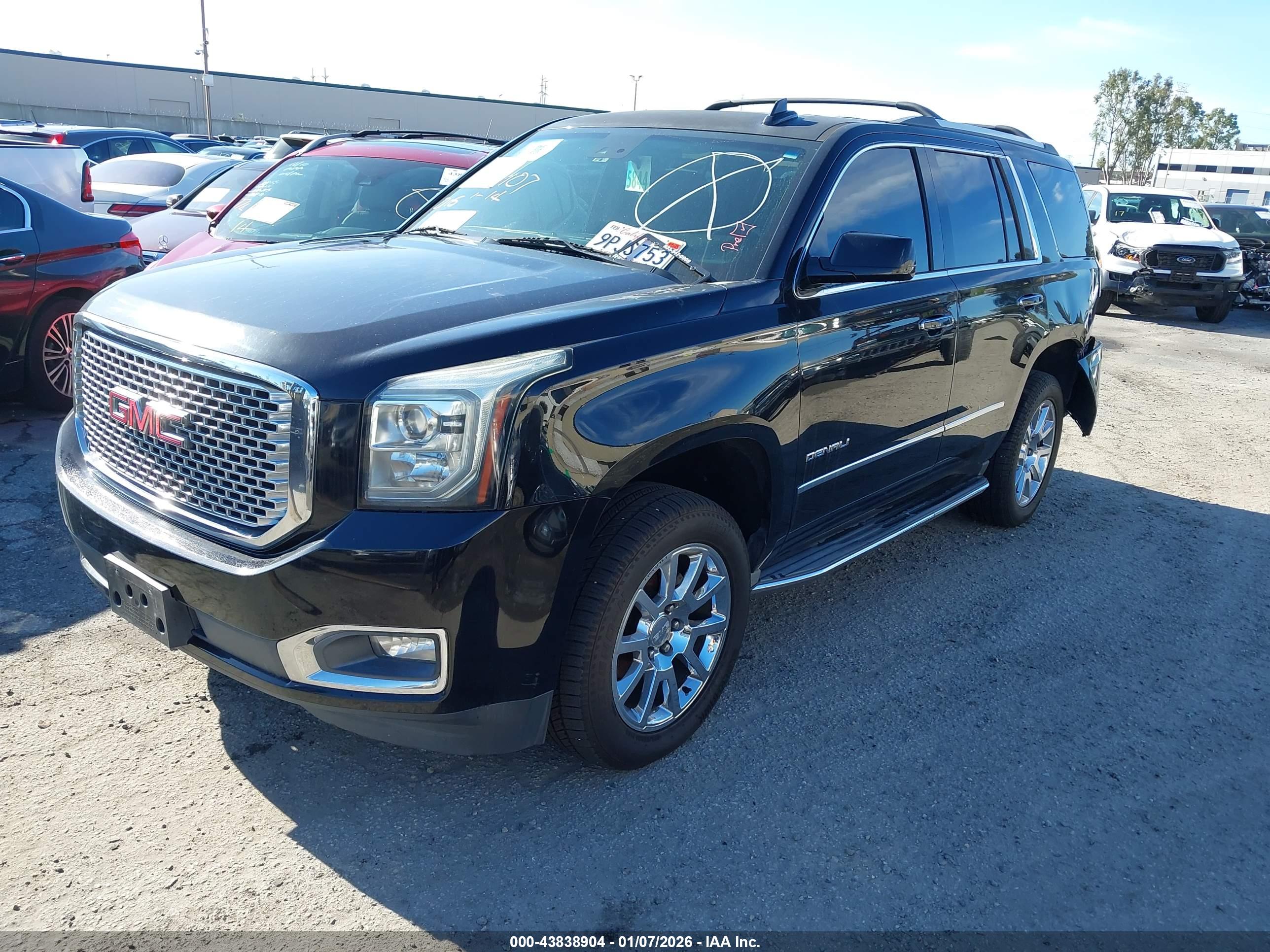 GMC YUKON image 2