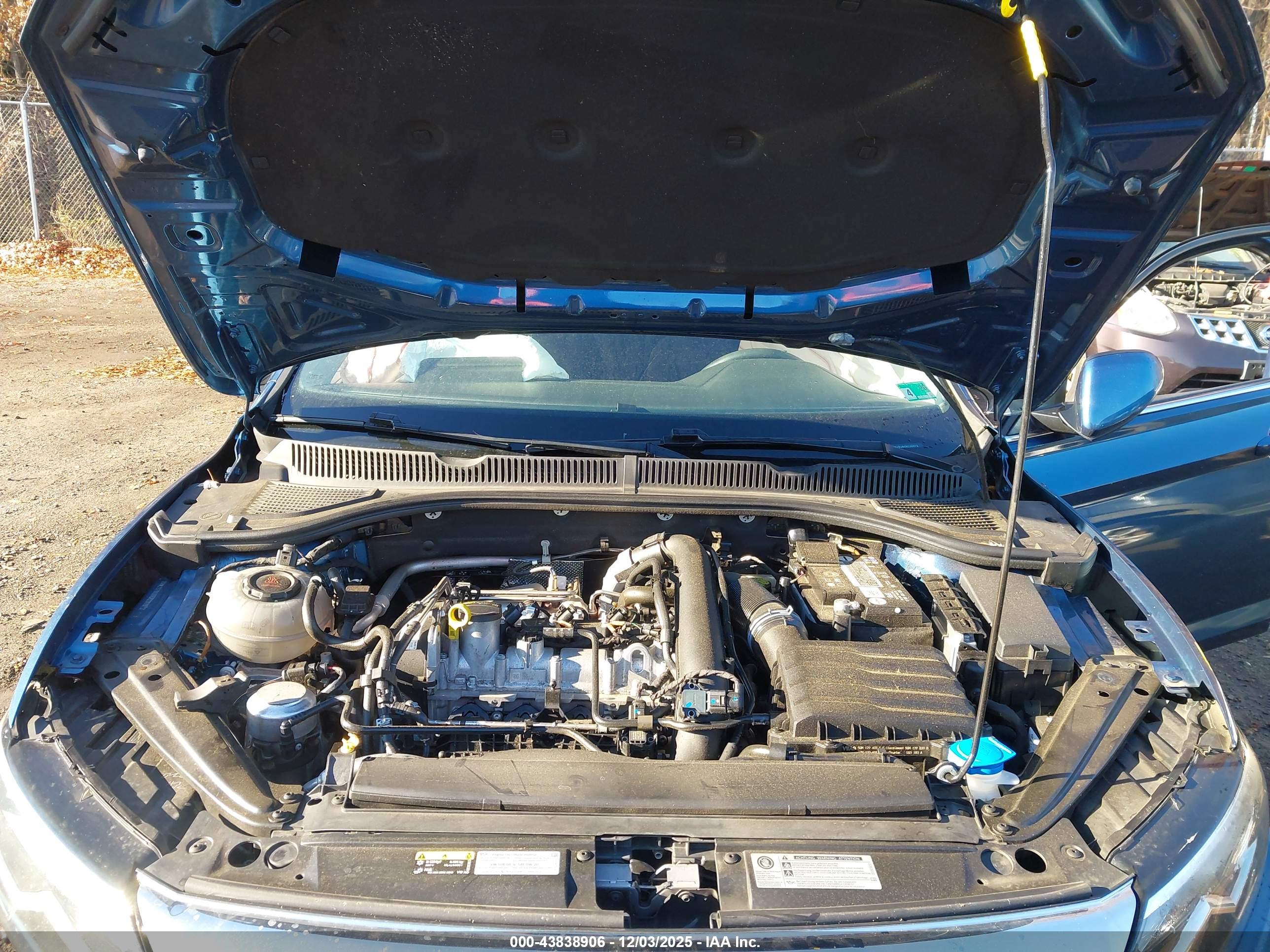 VOLKSWAGEN JETTA image 10