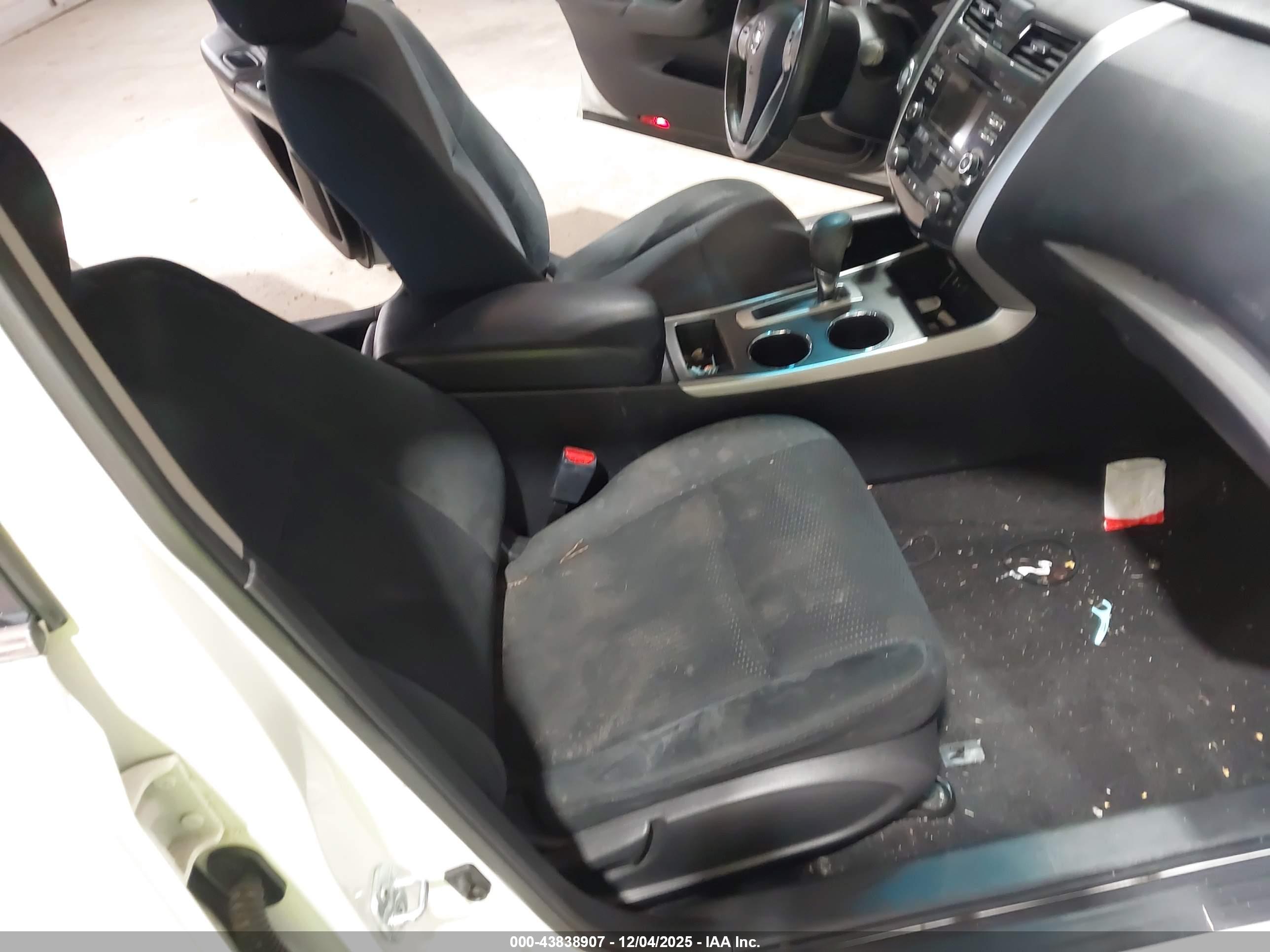 NISSAN ALTIMA image 5