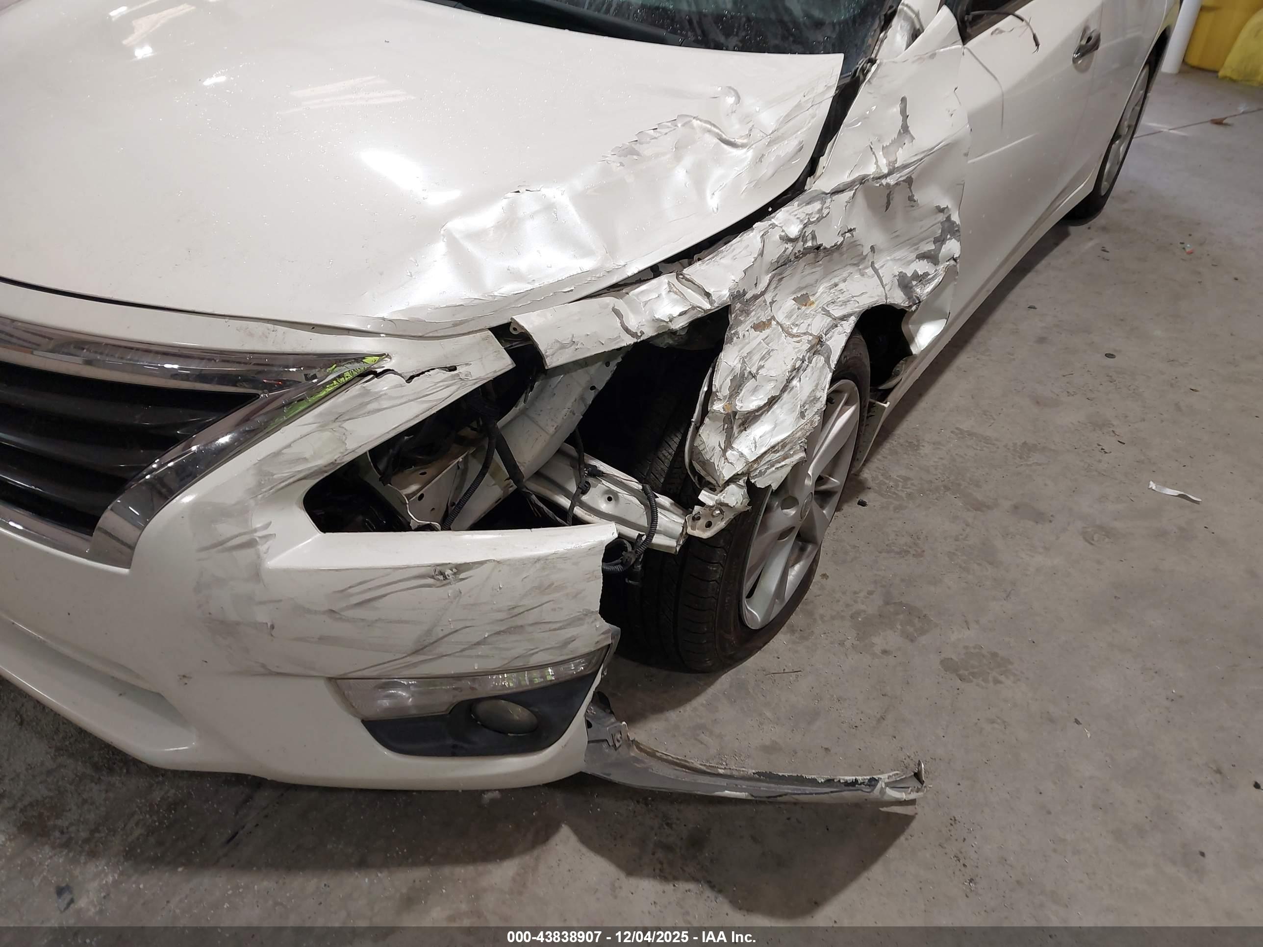 NISSAN ALTIMA image 6