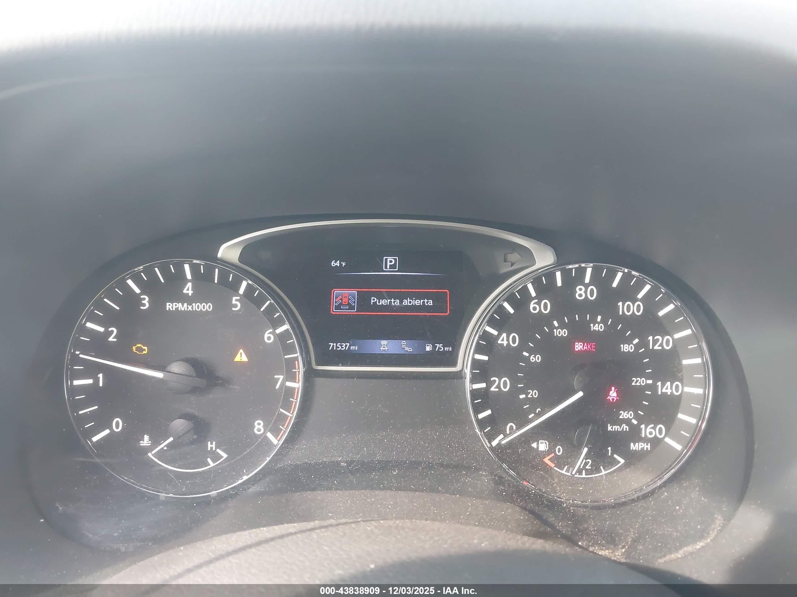 NISSAN PATHFINDER image 7