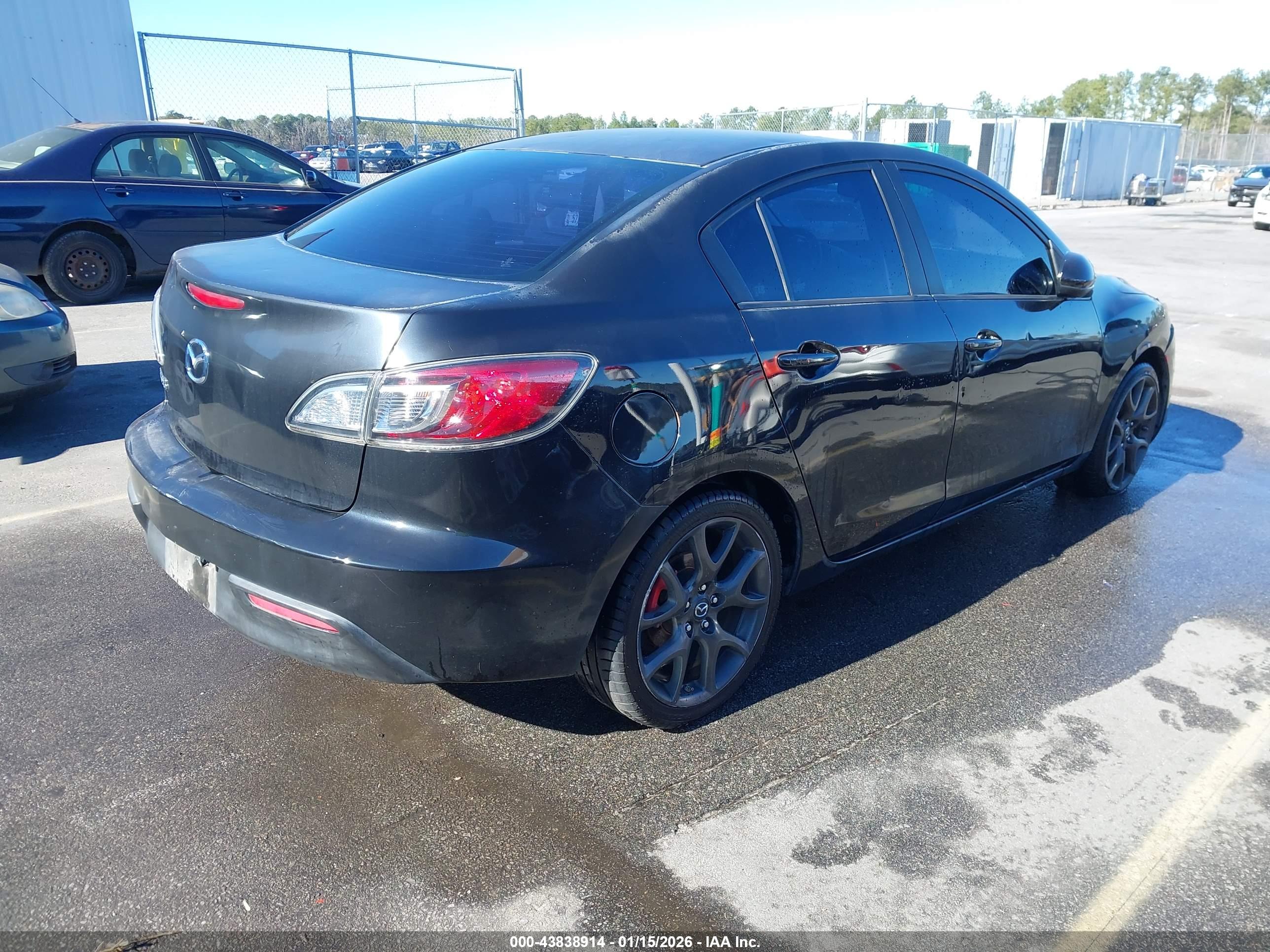 MAZDA MAZDA3 image 4