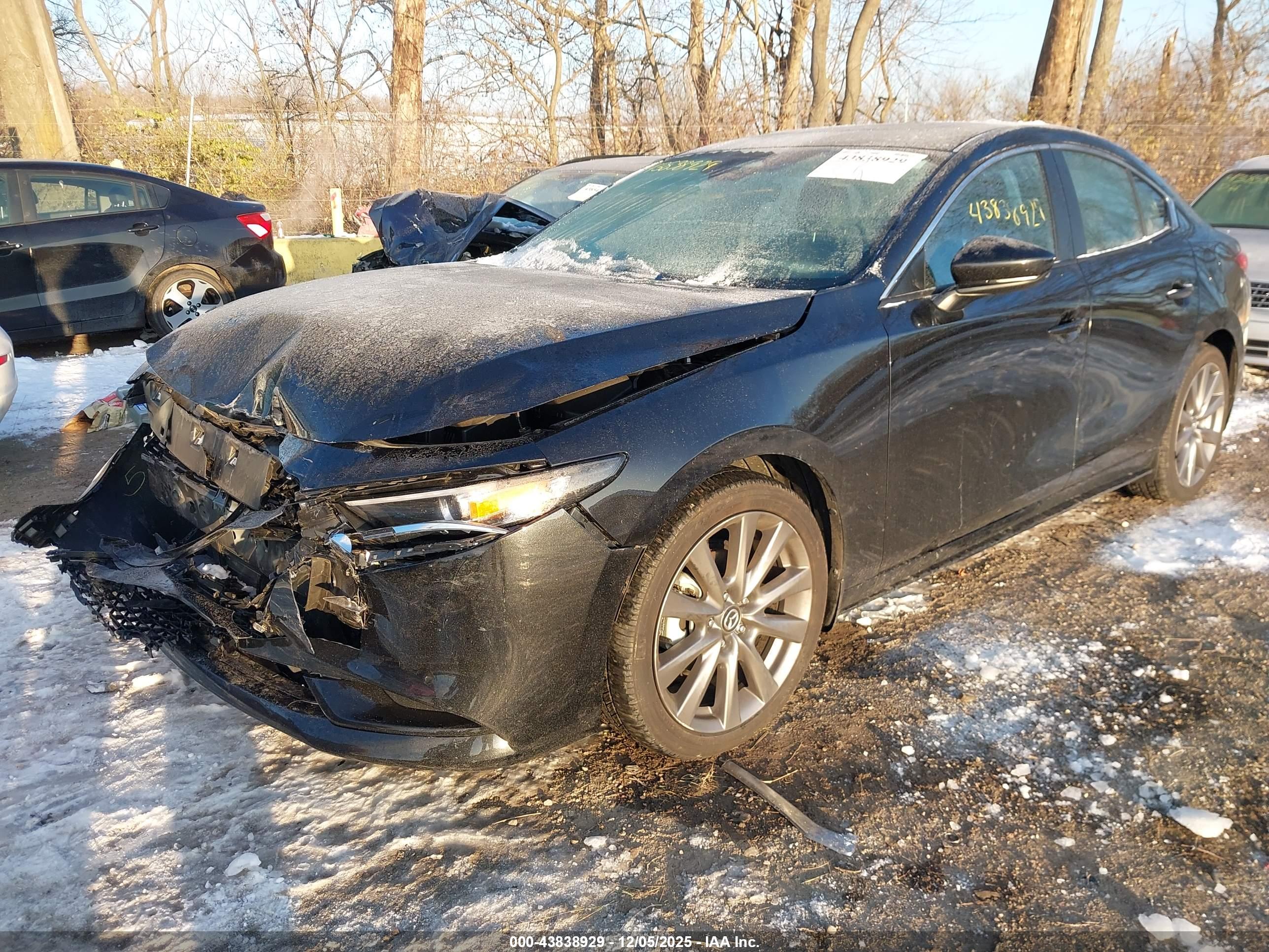 MAZDA MAZDA3 image 6