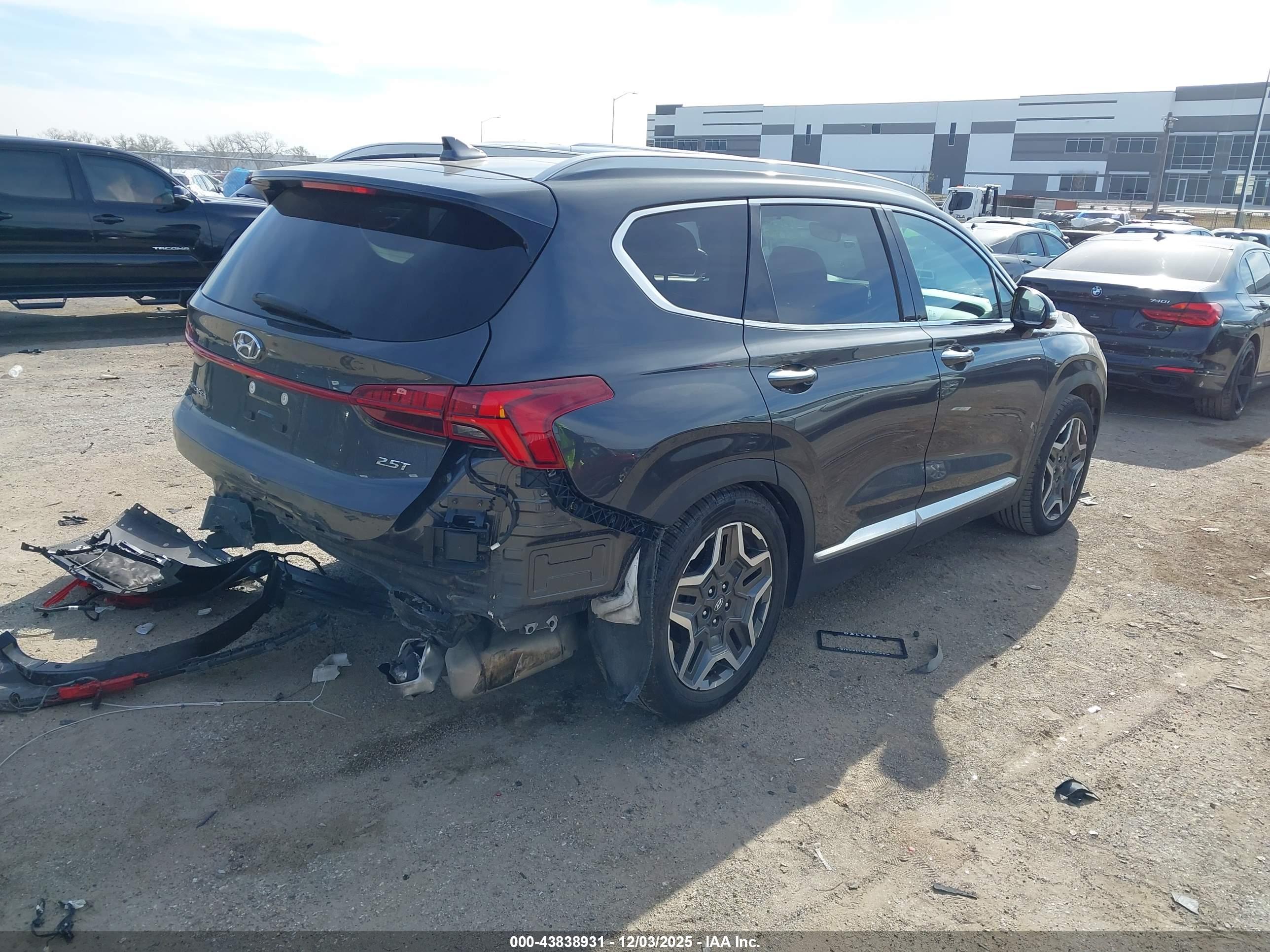 HYUNDAI SANTA image 4