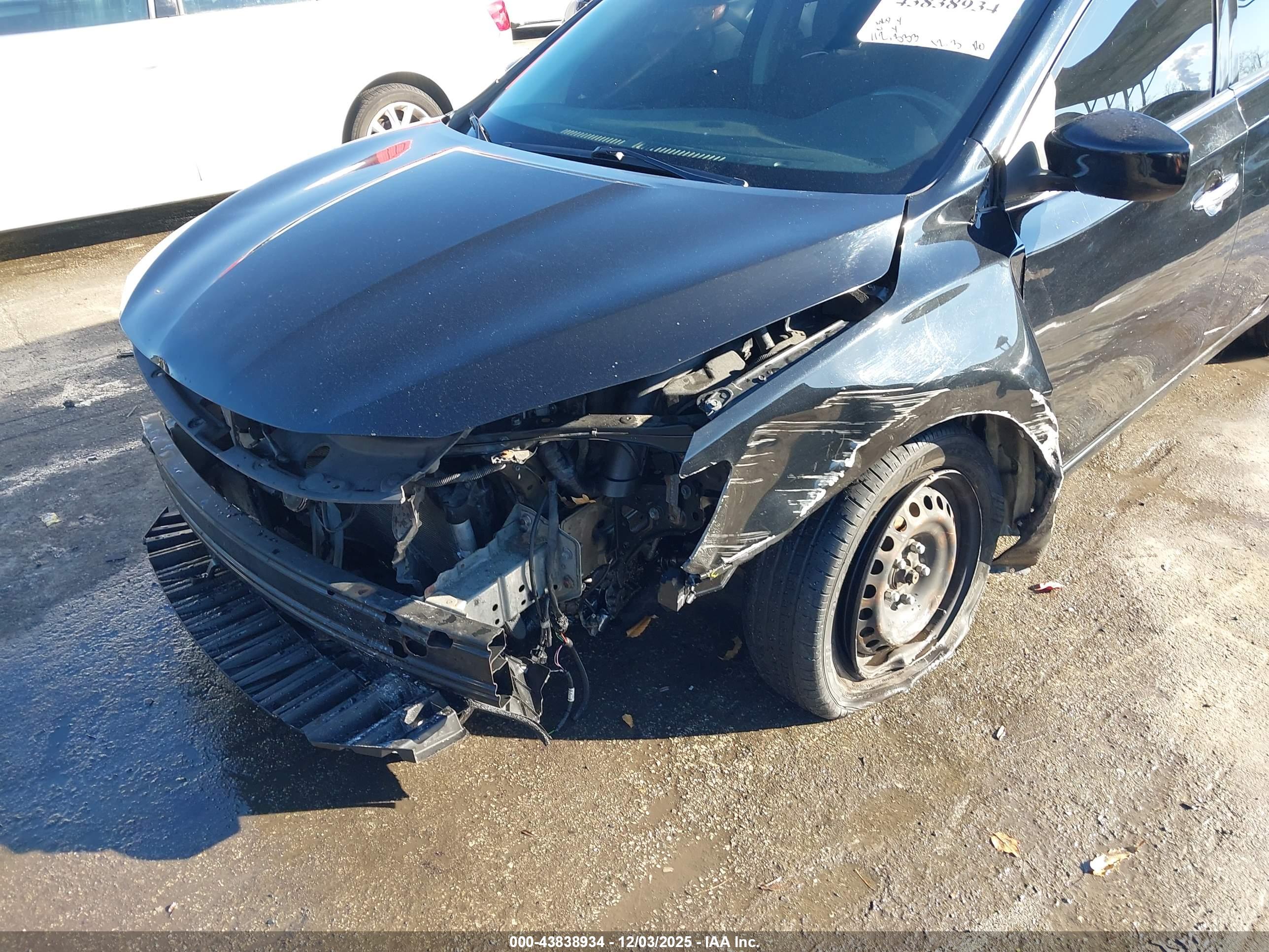 NISSAN SENTRA image 6