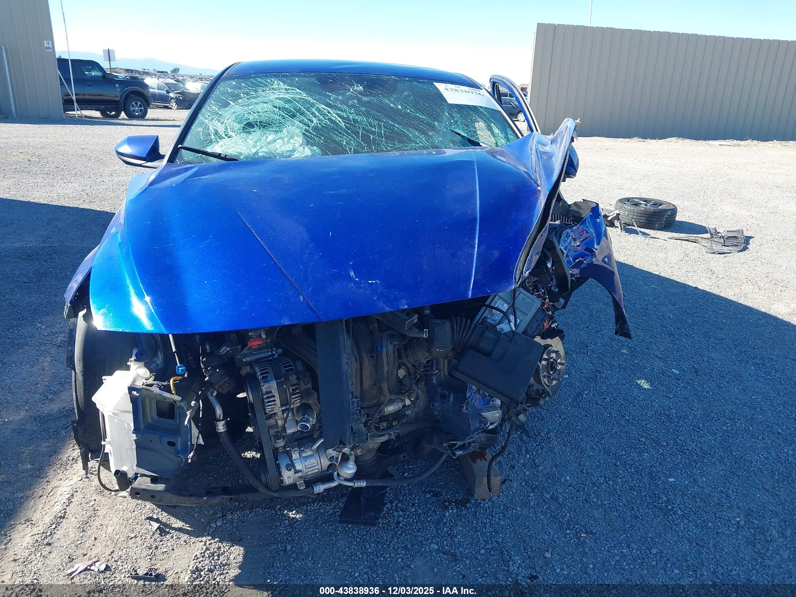 HYUNDAI ELANTRA image 6