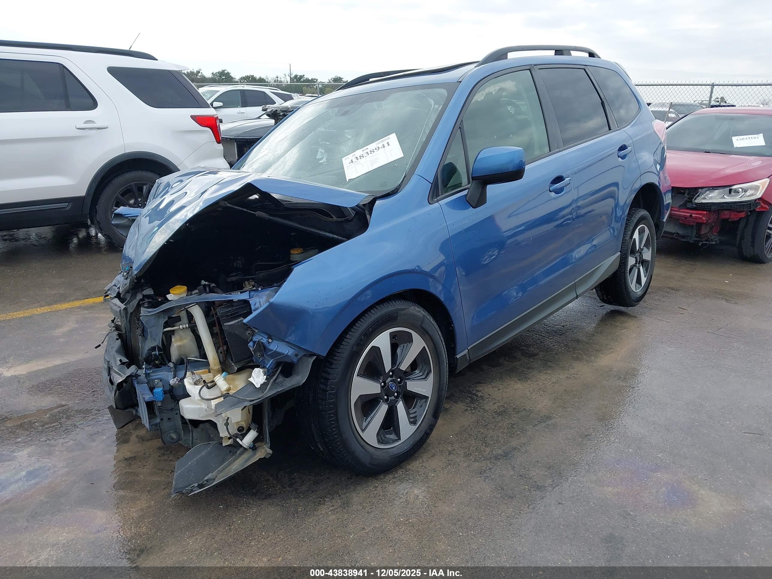 SUBARU FORESTER image 2