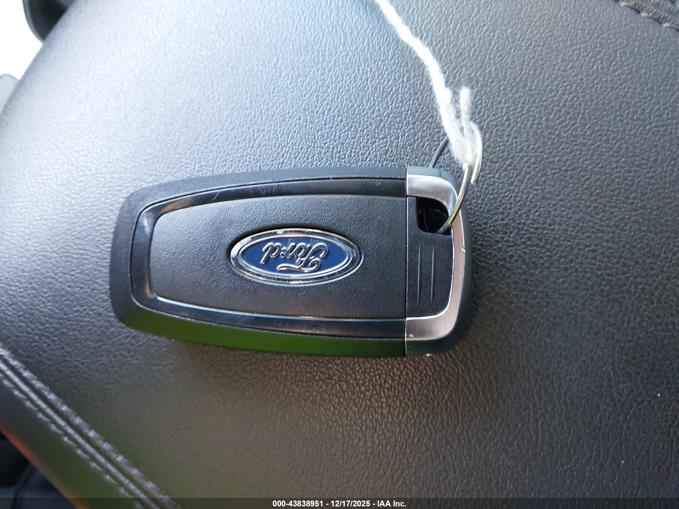 FORD EDGE image 11