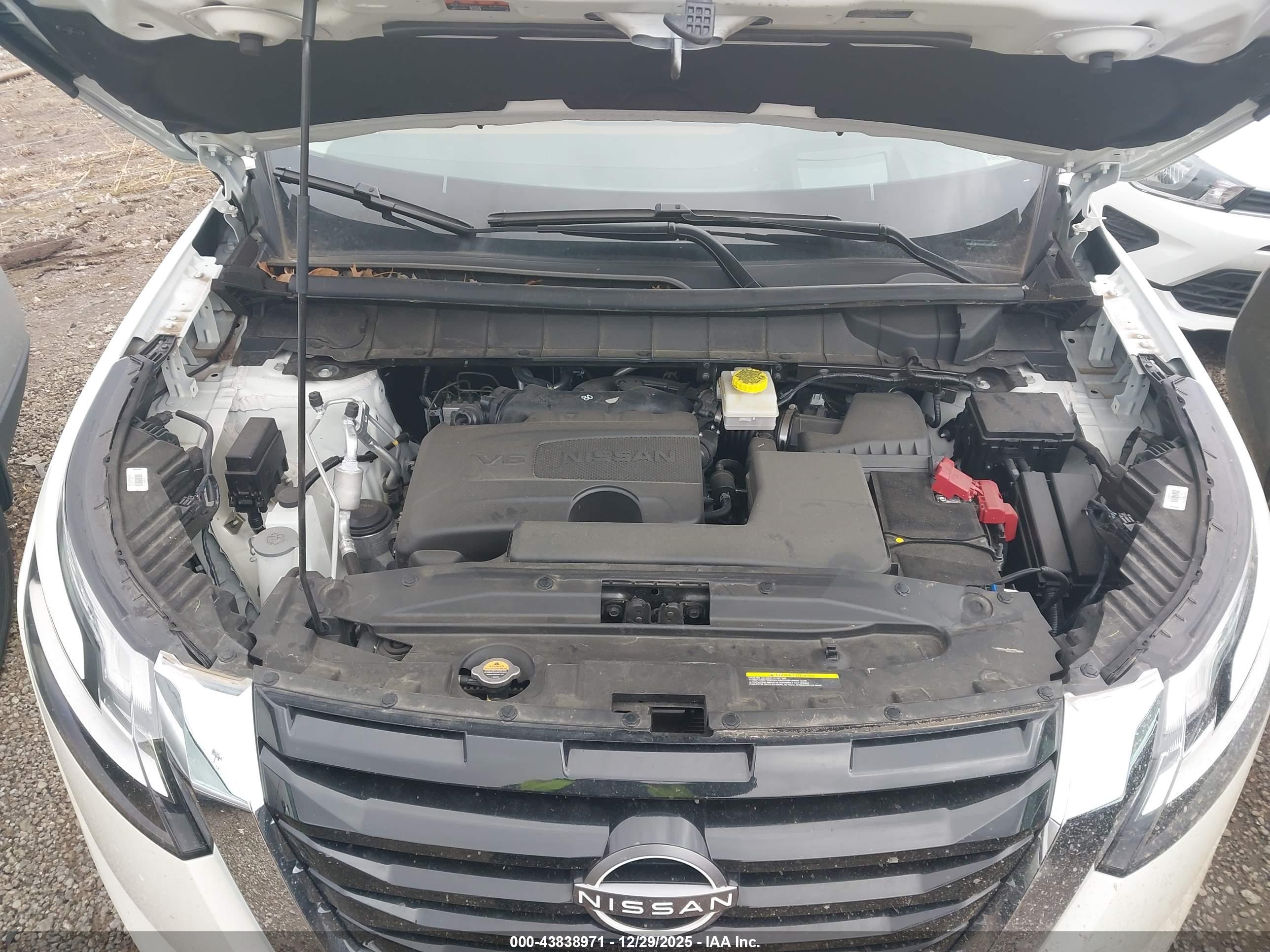 NISSAN PATHFINDER image 10