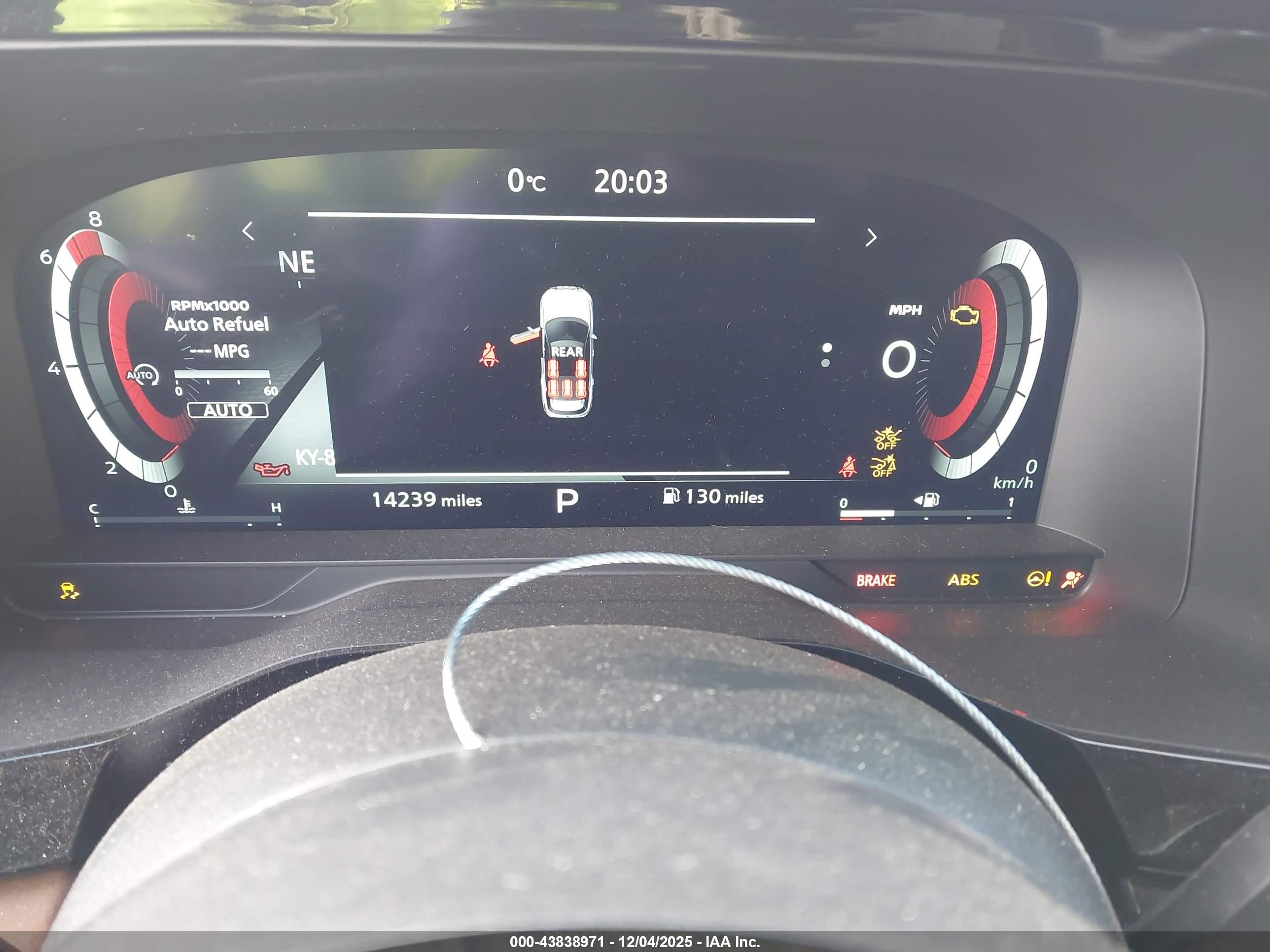 NISSAN PATHFINDER image 7
