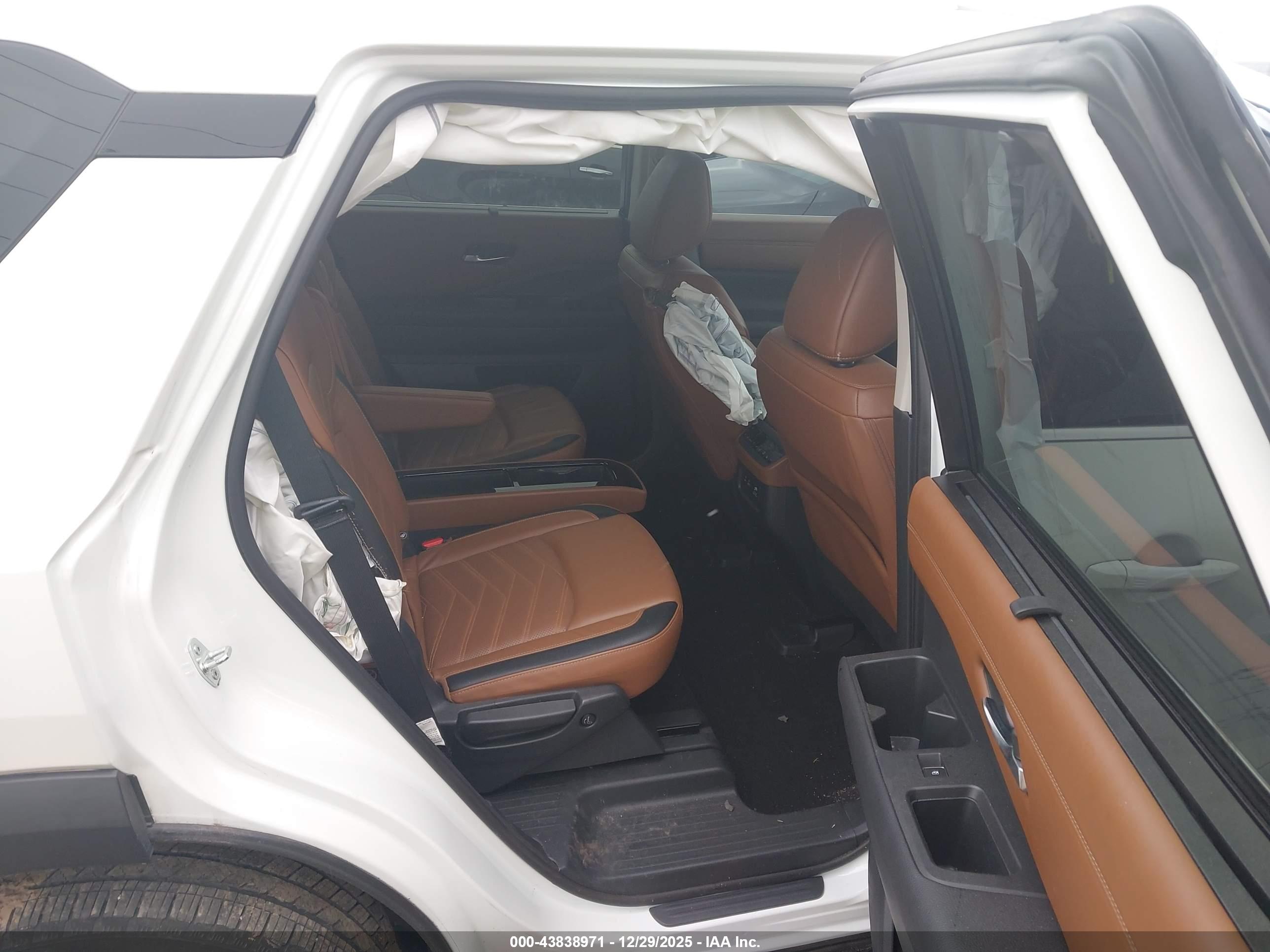 NISSAN PATHFINDER image 8